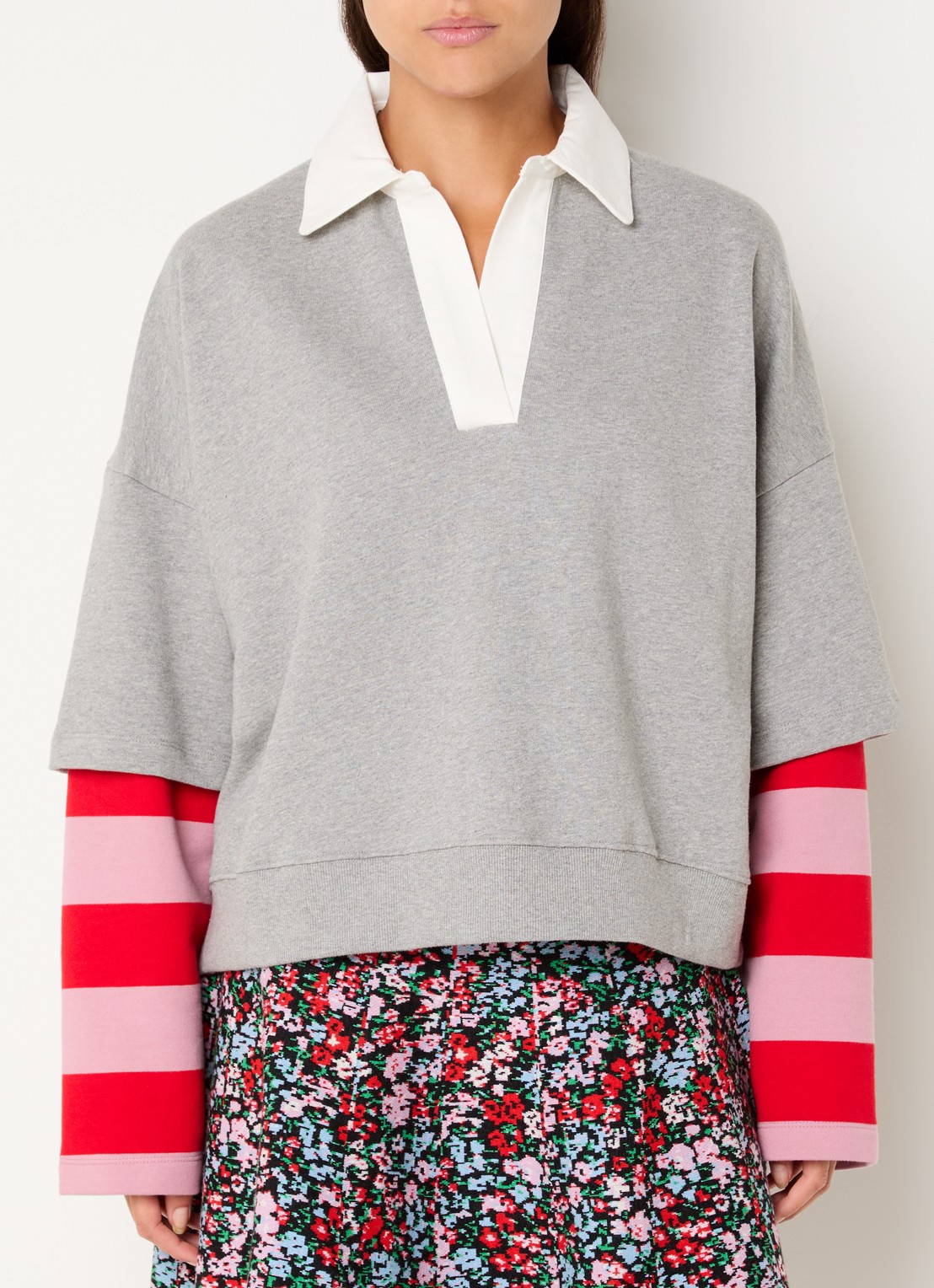Essentiel Antwerp Sweater met kraag - detail zwart