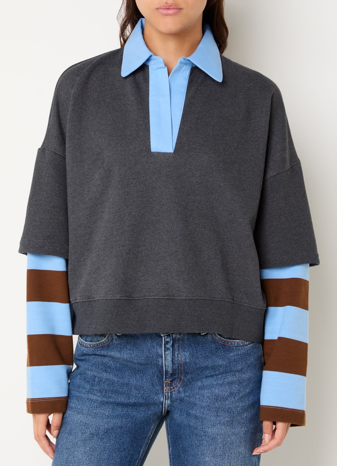 Essentiel Antwerp Sweater met kraag - detail grijsmele