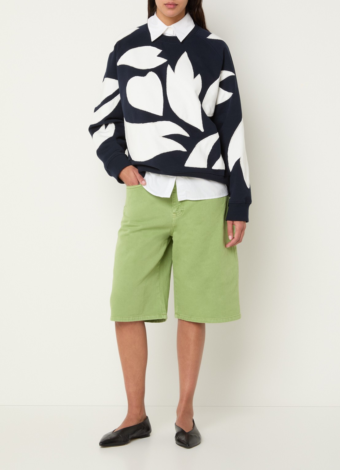 Essentiel Antwerp Sweater met print en strass - voorkant 2 donkerblauw