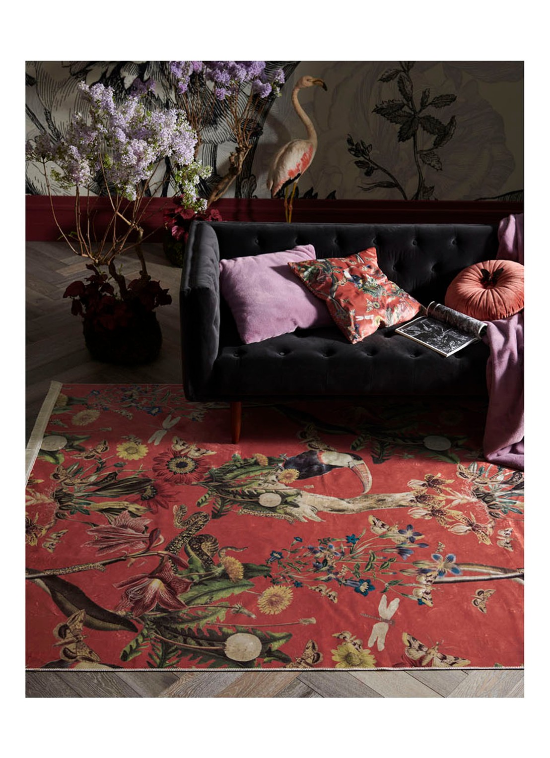 Essenza Airen vloerkleed met botanisch dessin  - detail 2 rood