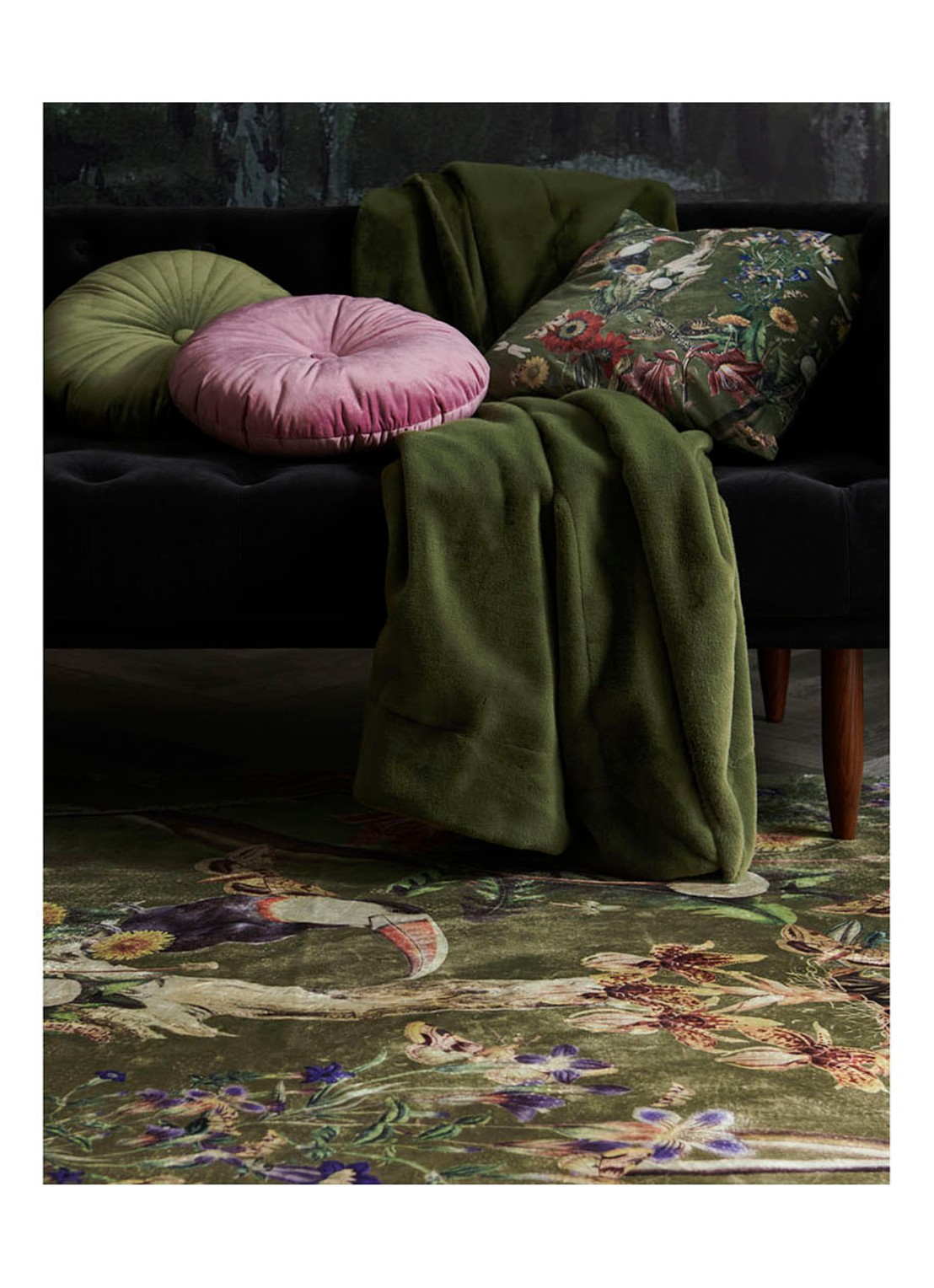Essenza Airen vloerkleed met botanisch dessin  - detail 4 mosgroen