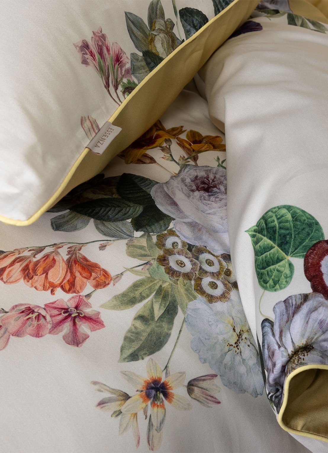 Essenza Laurine dekbedovertrekset van katoensatijn 220TC - inclusief kussenslopen - detail 4 beige