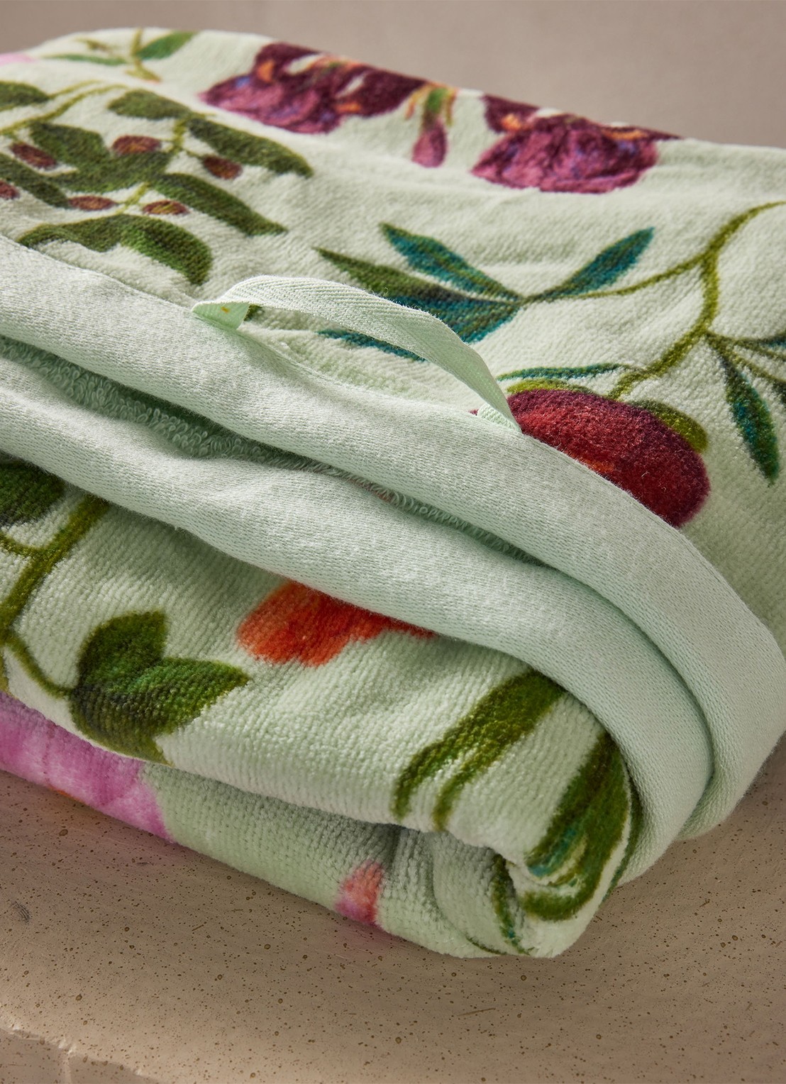Essenza Marigold badhanddoek - 500 gr/m2 - 50 x 100 cm - detail mint