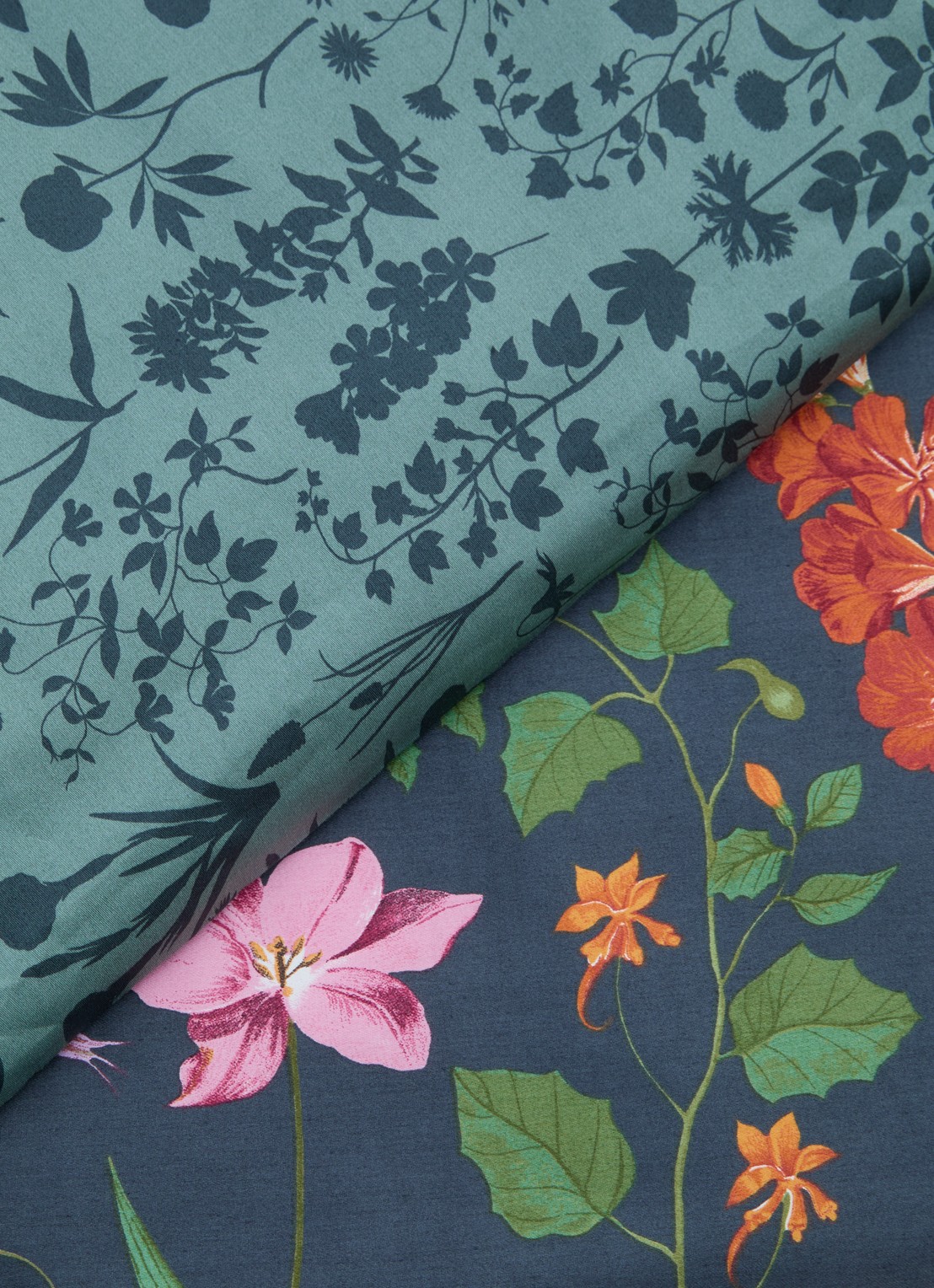 Essenza Marigold dekbedovetrekset van 100%  katoensatijn 220TC - inclusief kussensloop - detail 3 antraciet