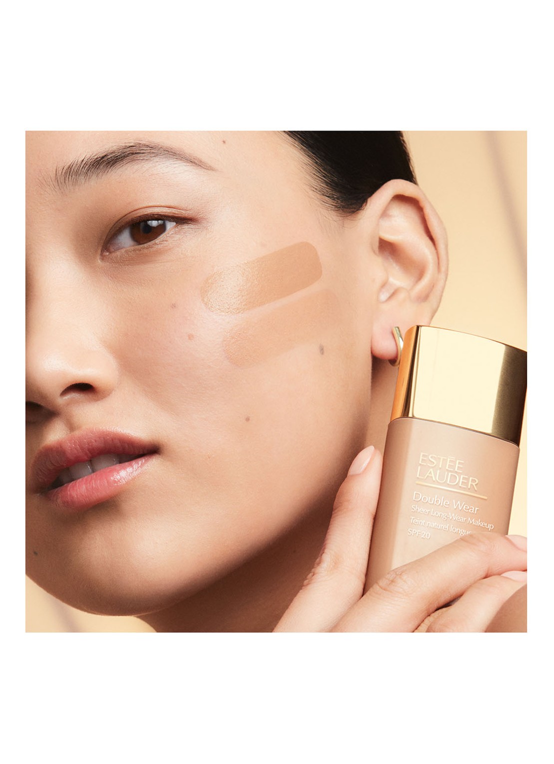 Estée Lauder Double Wear Sheer Long-Wear Makeup SPF 20 - foundation - detail 3 3c2 pebble
