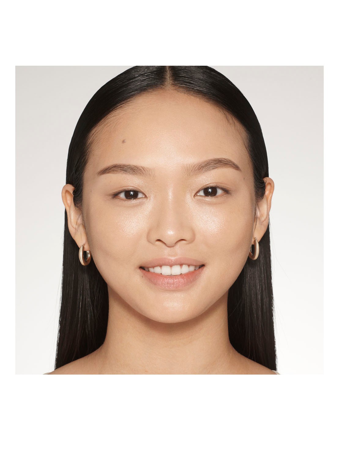 Estée Lauder Futurist Skintint Serum Foundation SPF20 - detail 4 3n2 wheat