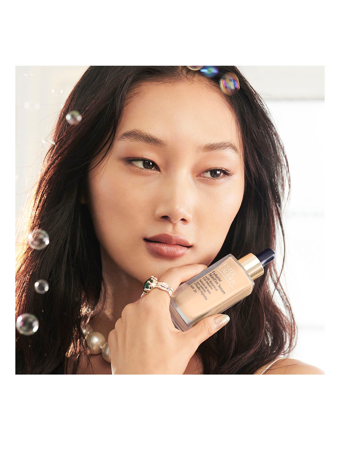 Estée Lauder Futurist Skintint Serum Foundation SPF20 - detail 5 2w1 dawn