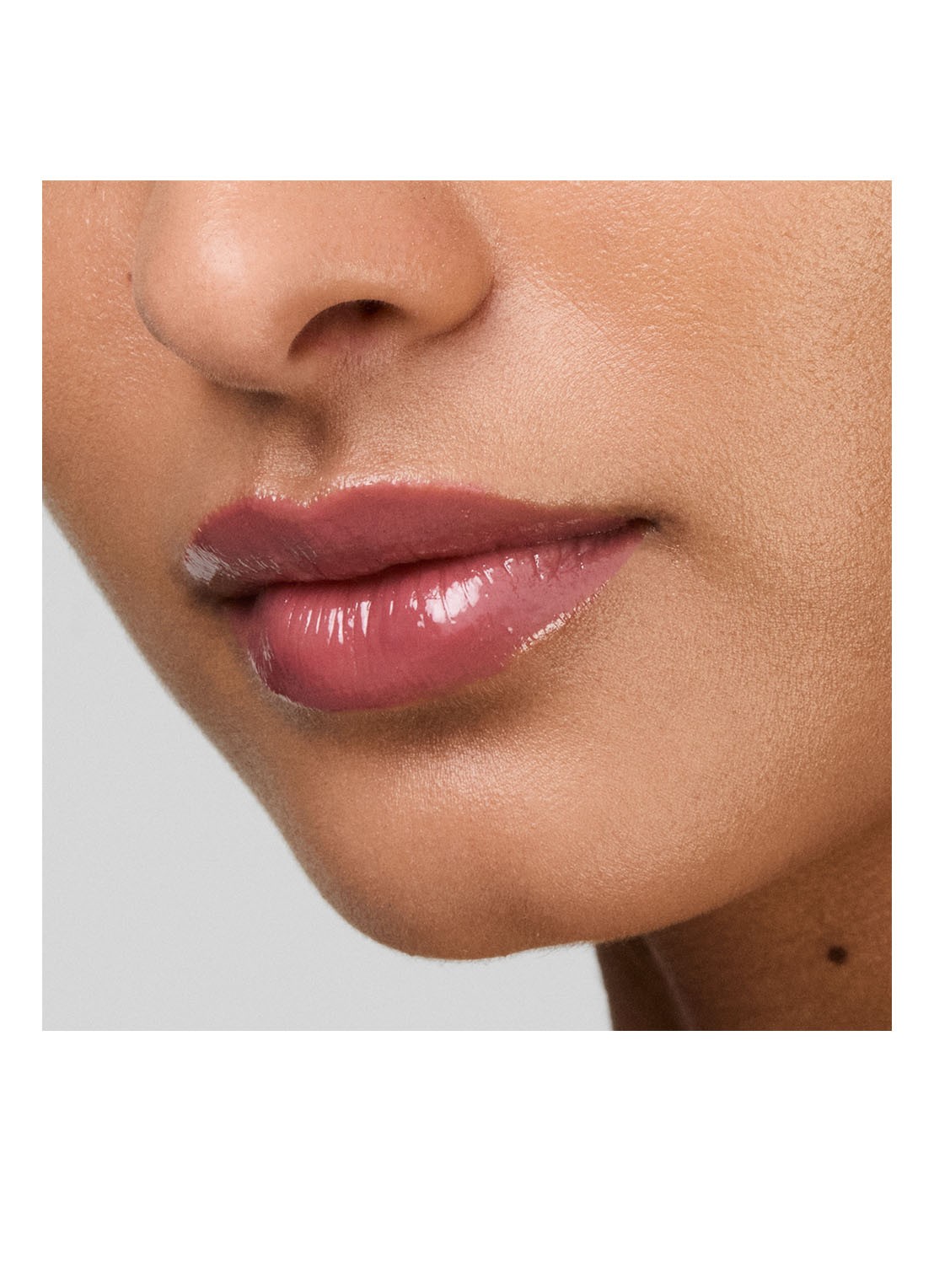 Estée Lauder Pure Color Melt On Glosstick - lipgloss - detail 5 513 melted mauve