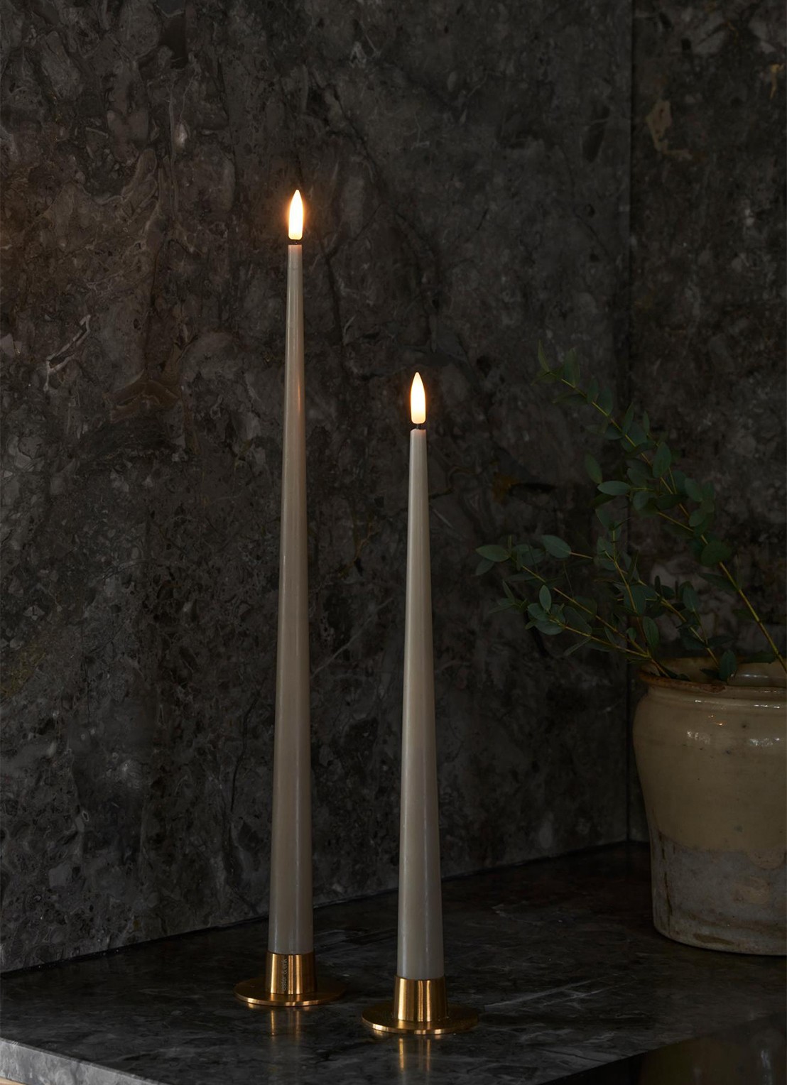 ester & erik LED-kaars 30 cm set van 2 - voorkant 2 olijfgroen