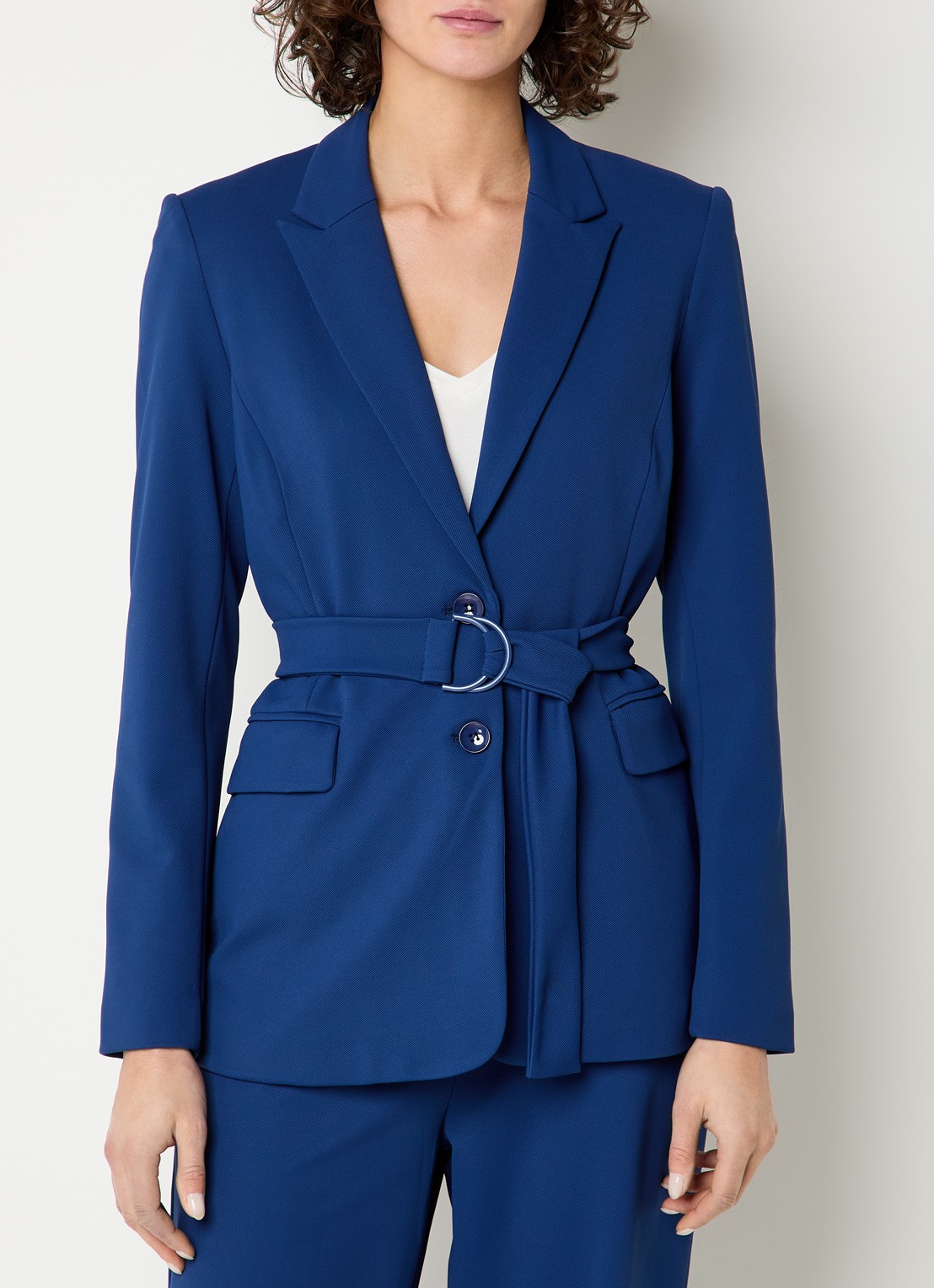 Expresso Blazer met strikceintuur en klepzakken - detail 4 royalblauw