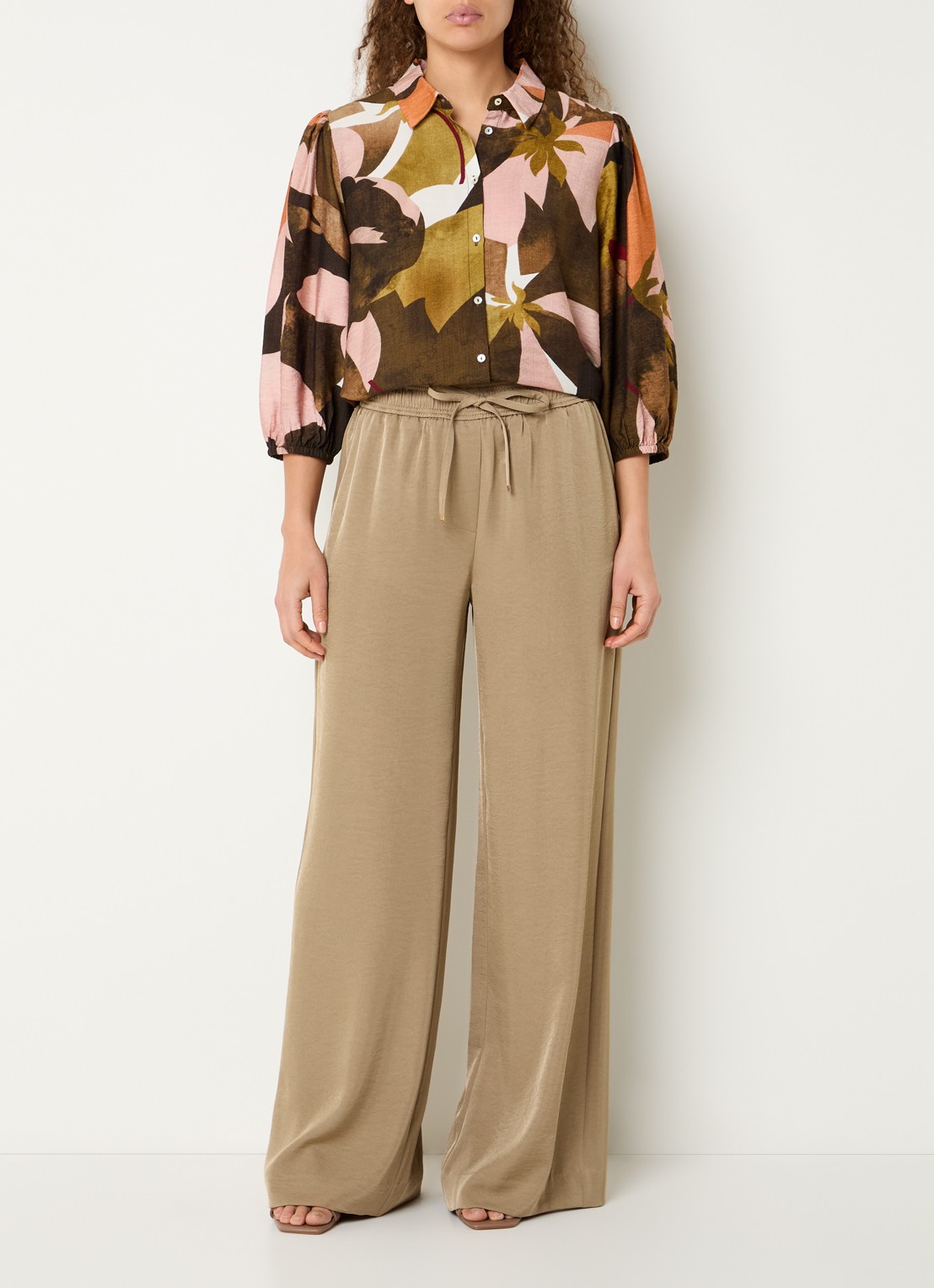 Expresso Blouse met grafisch bloemdessin - voorkant 3 roestbruin