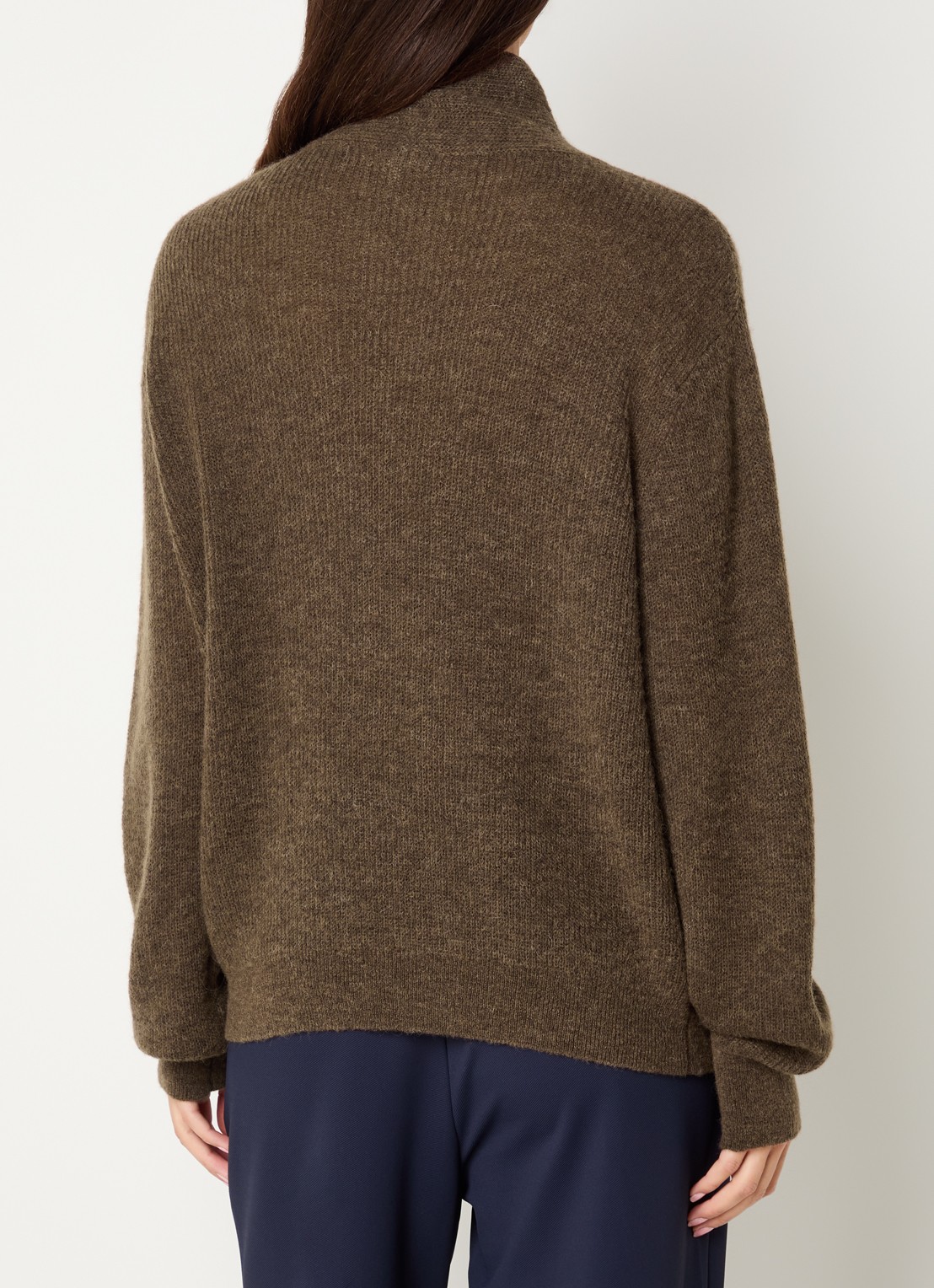 Expresso Fijngebreide pullover in alpaca wolblend met sjaalkraag - achterkant 4 lichtbruin
