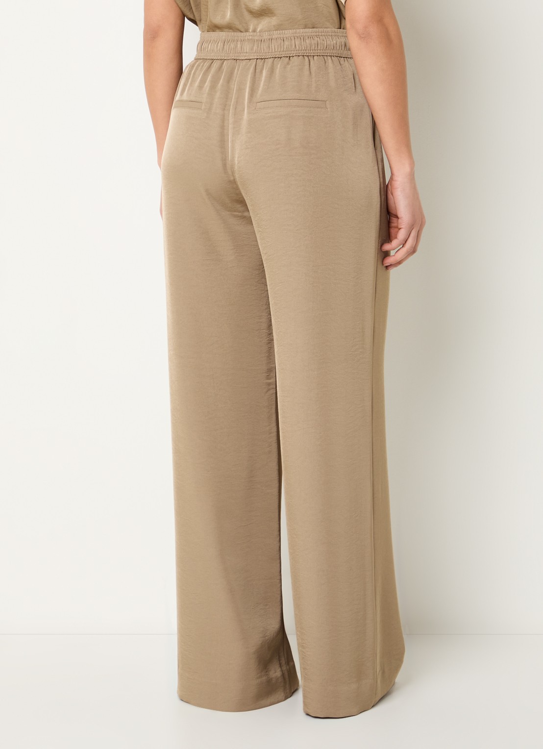 Expresso Mid waist loose fit broek met glanzende finish en steekzakken - achterkant roestbruin