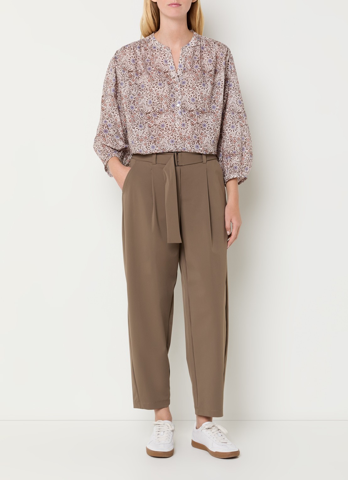 Expresso Mid waist straight fit cropped broek van travelstof met ceintuur - voorkant 2 bruin
