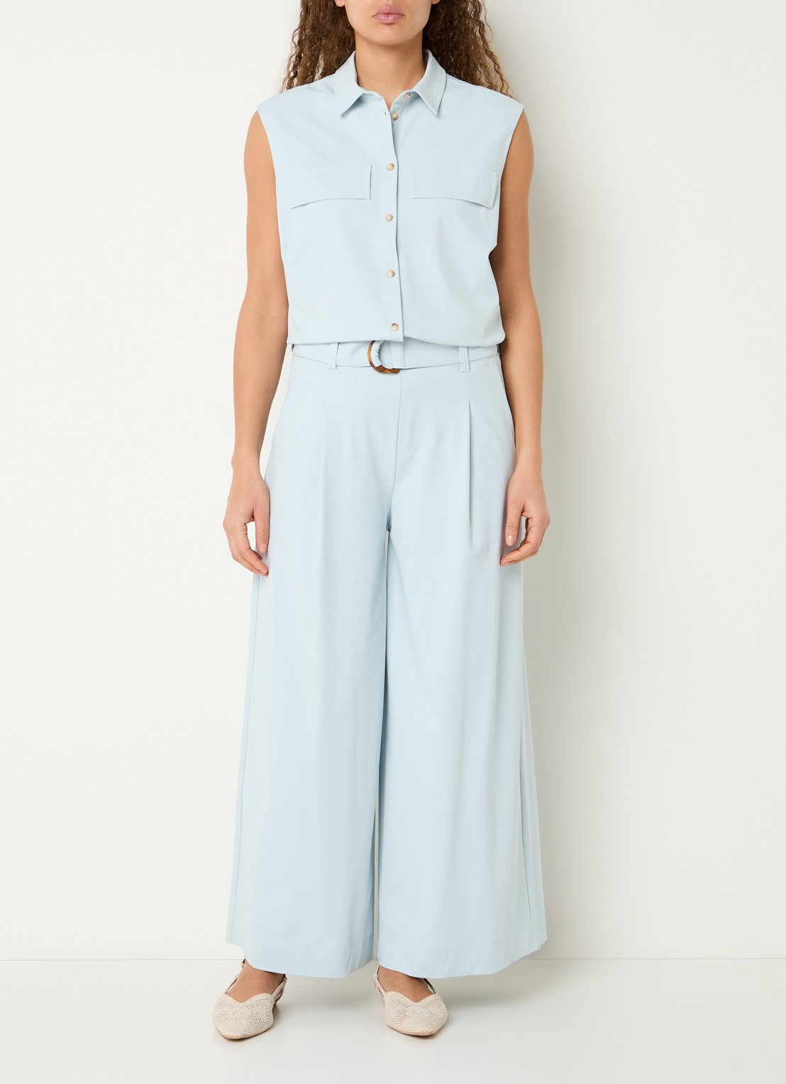 Expresso Mouwloze blouse  - voorkant 2 lichtblauw