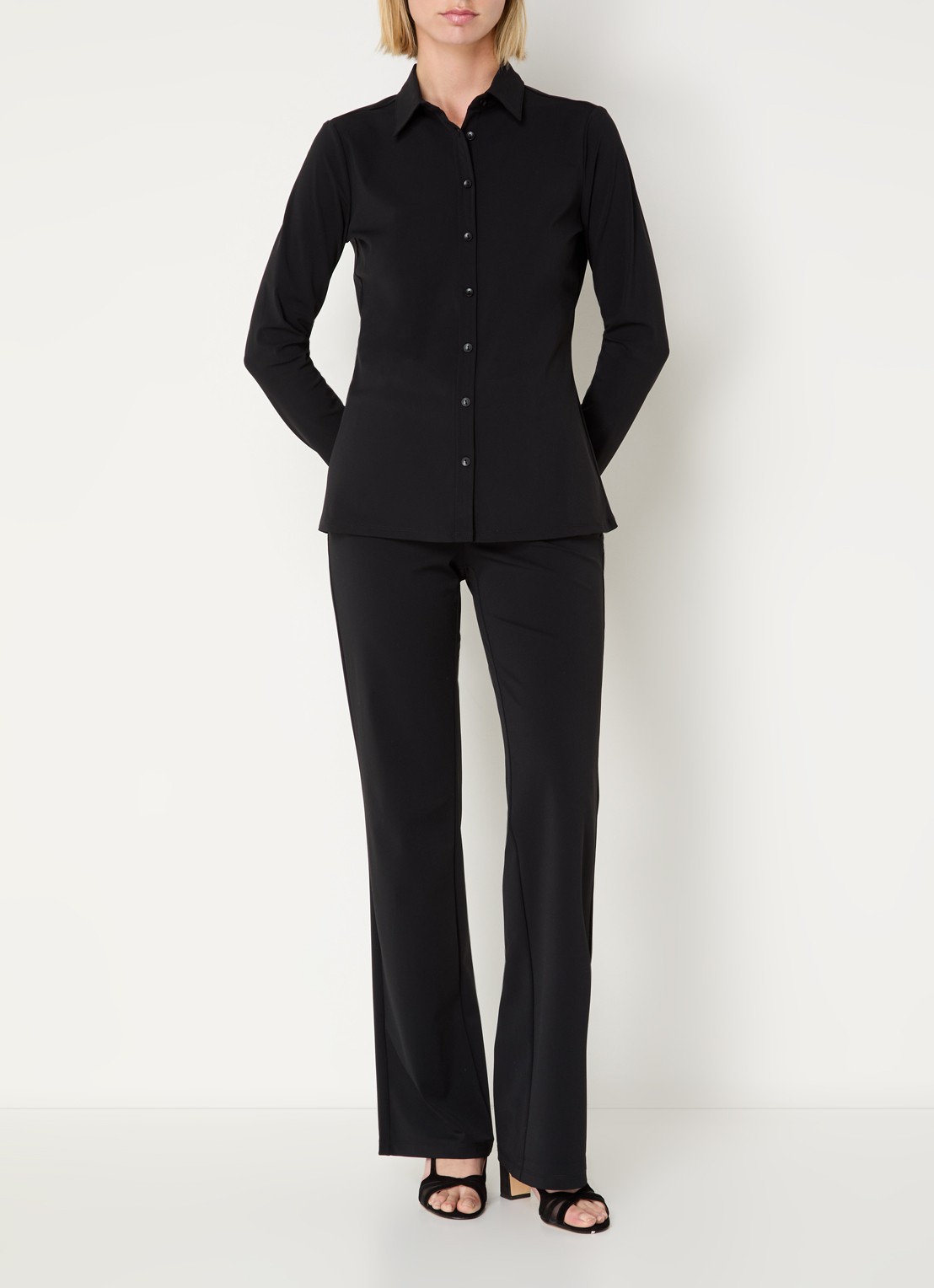 Expresso Noos blouse van travelstof - voorkant 3 zwart