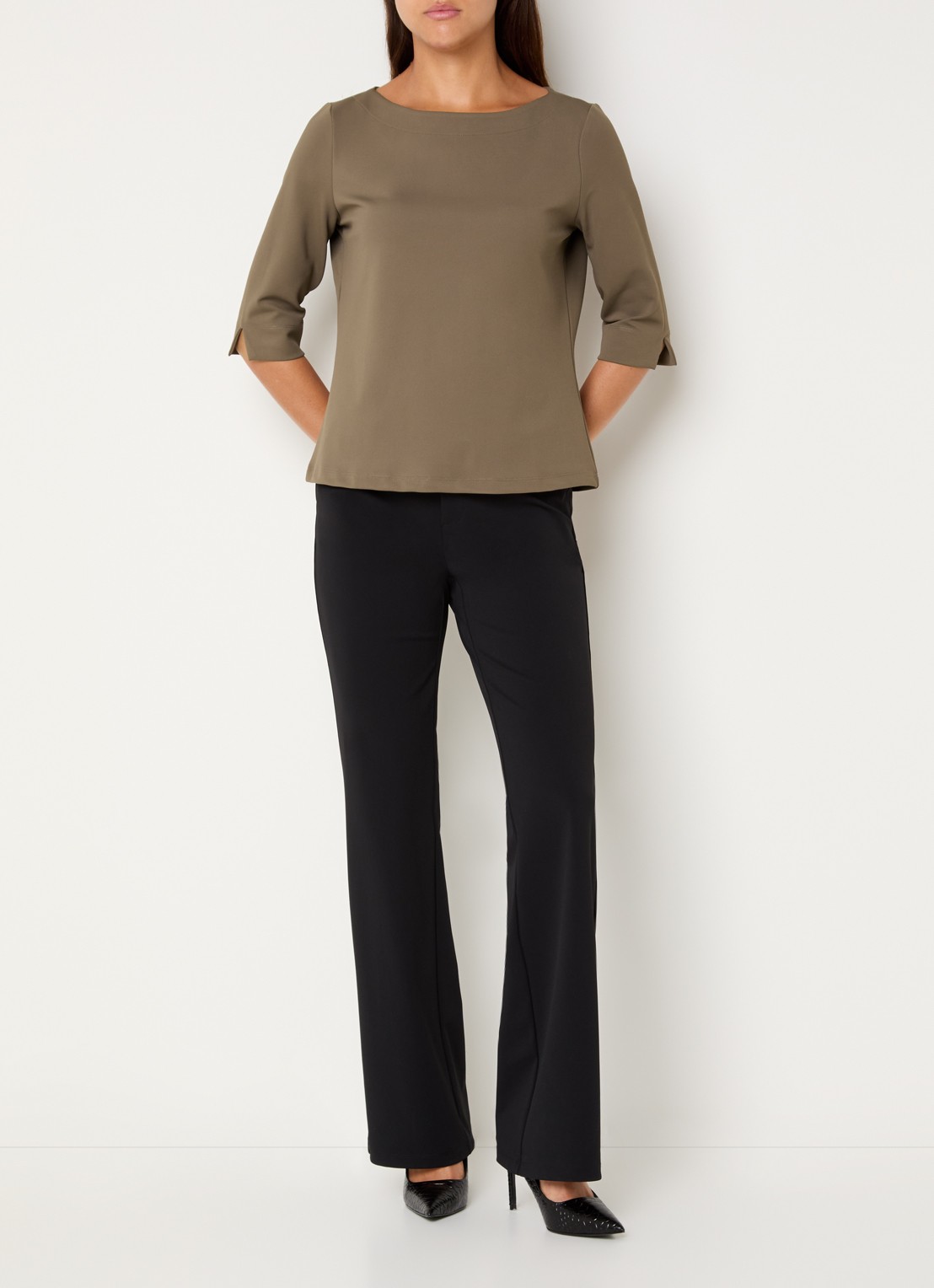 Expresso T-shirt met boothals - voorkant 4 mosgroen