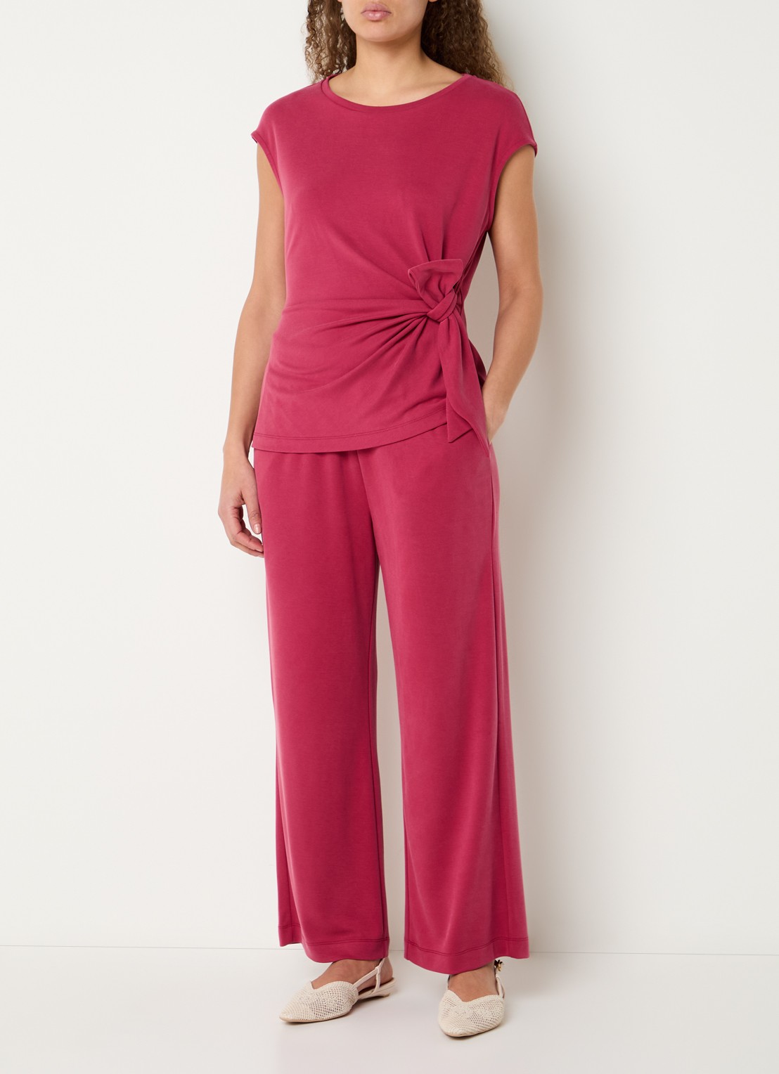 Expresso Top met knoopdetail - voorkant 4 kersenrood