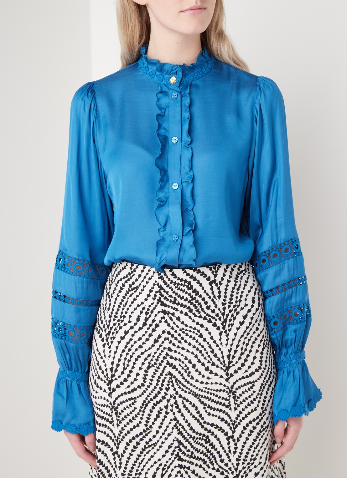 Fabienne Chapot Boho blouse met ruches en broderie - detail 4 petrolgroen