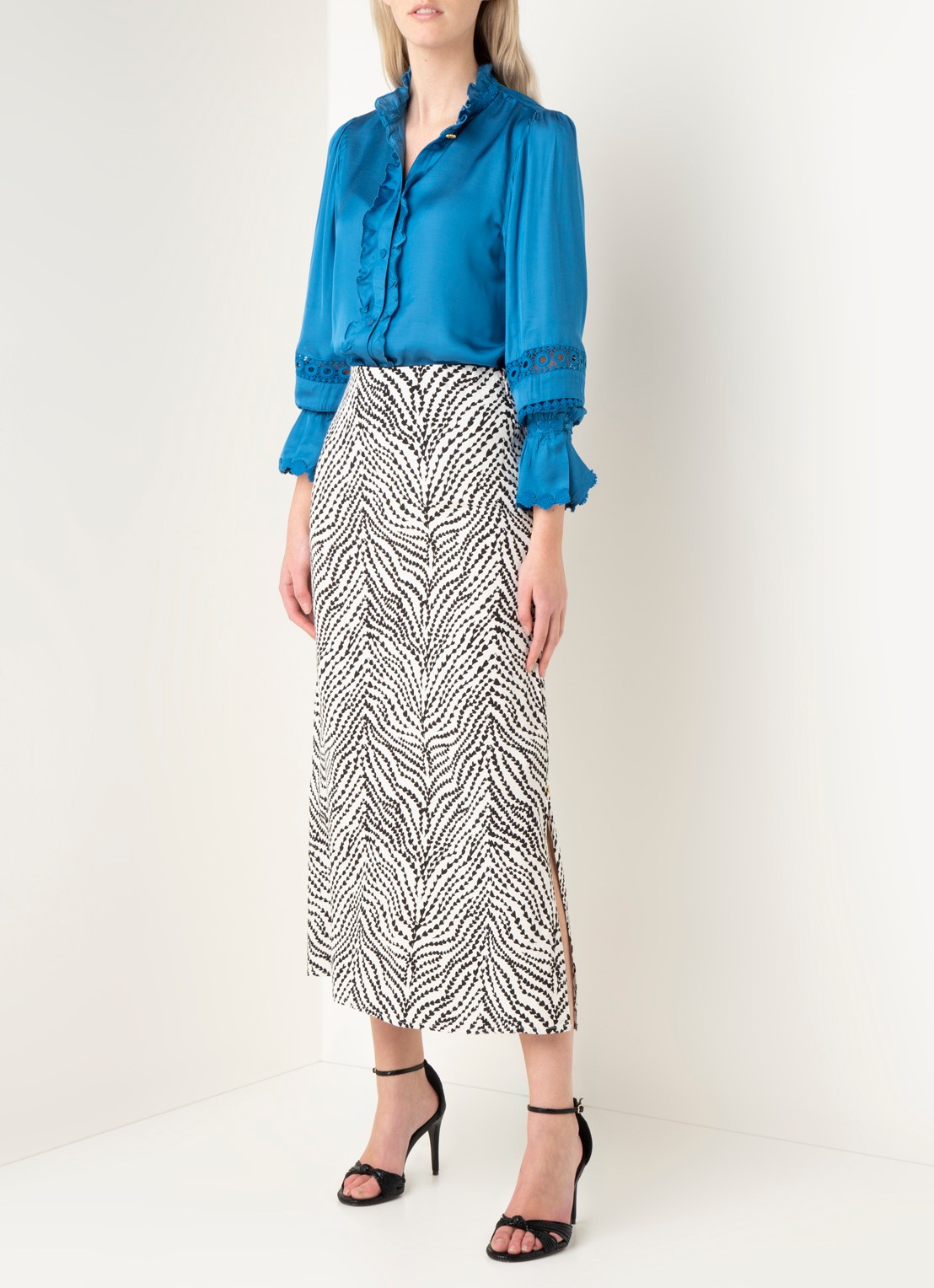Fabienne Chapot Boho blouse met ruches en broderie - voorkant 2 petrolgroen