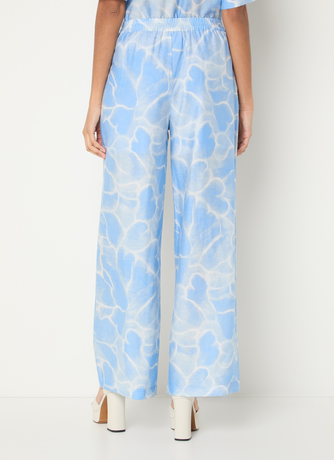 Fabienne Chapot Brent high waist wide fit pantalon met print - achterkant lichtblauw