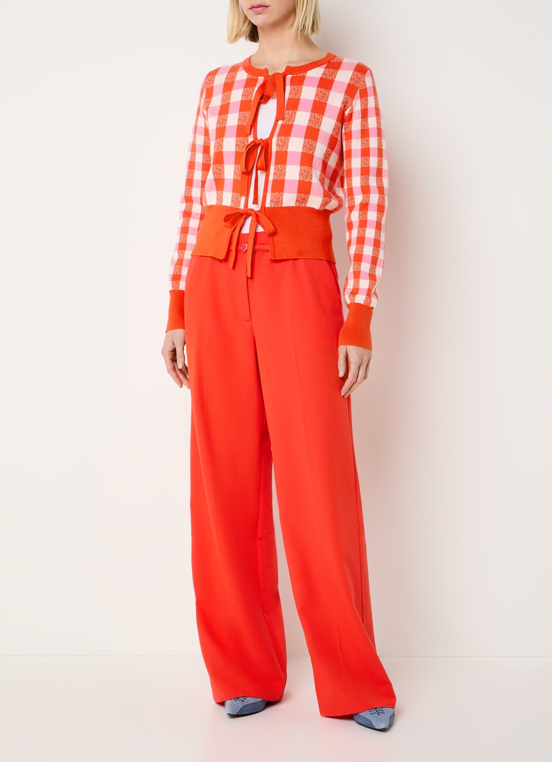 Fabienne Chapot Camille fijngebreid vest met ingebreid patroon en gestrikt detail - voorkant 3 rood
