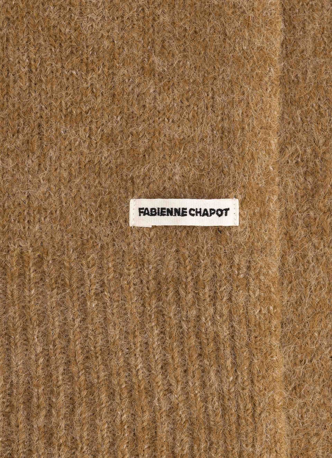 Fabienne Chapot Coco sjaal in wolblend - detail camel