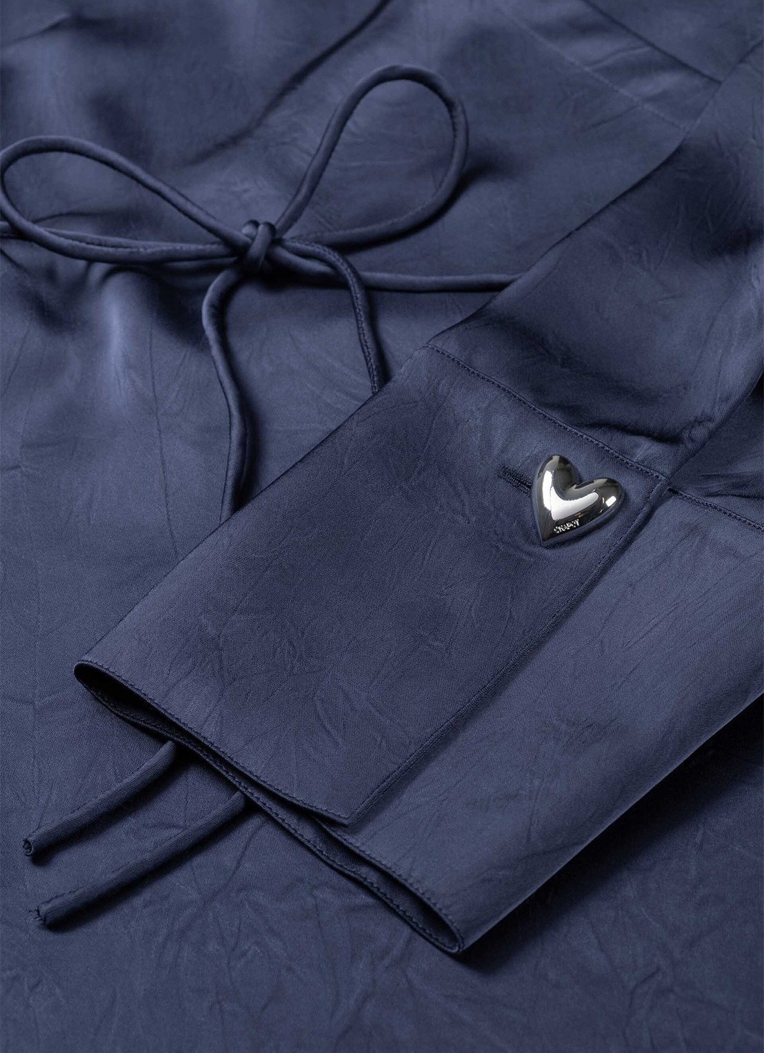 Fabienne Chapot Emma blouse van satijn met strikceintuur - detail 4 donkerblauw