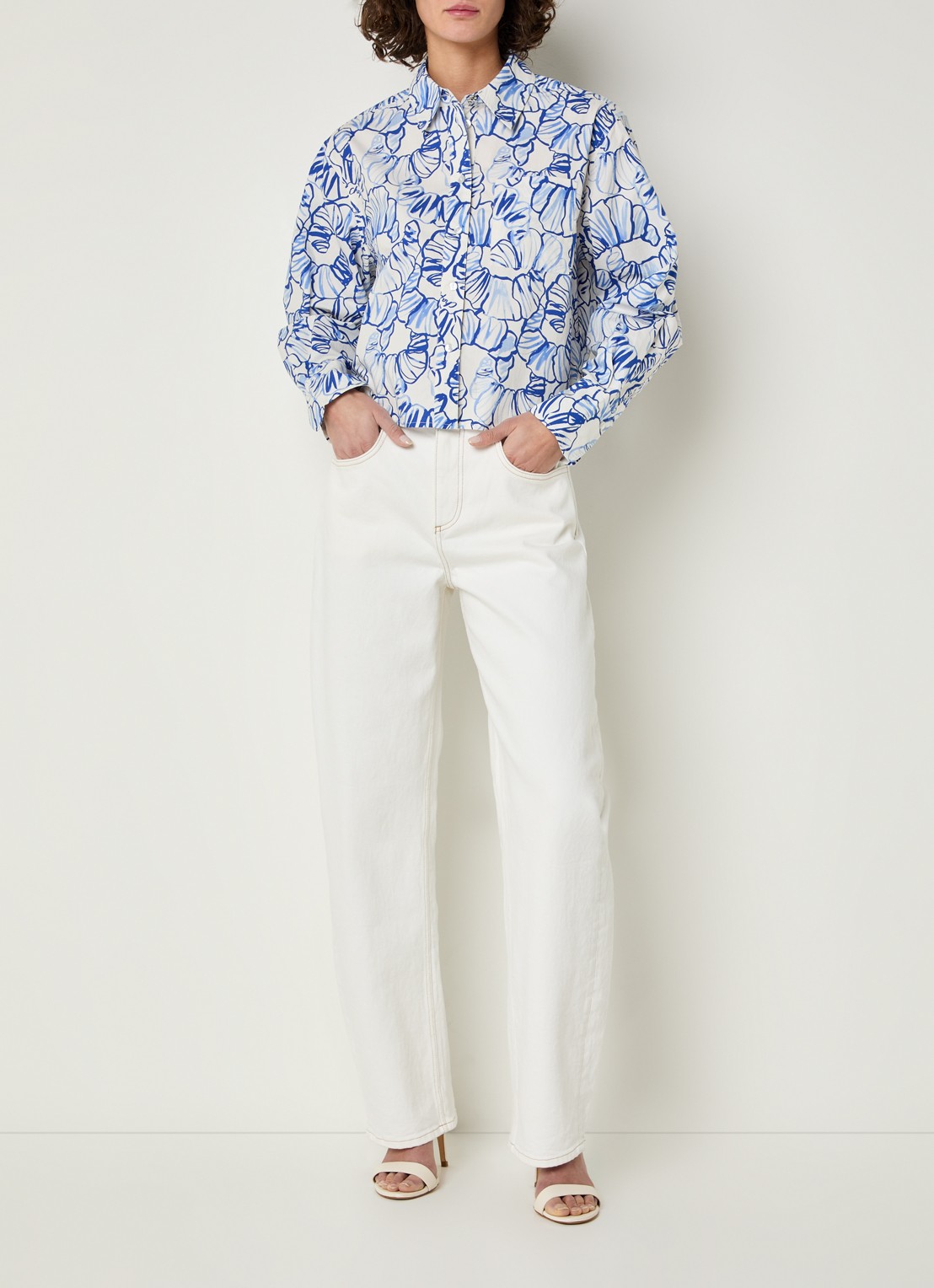 Fabienne Chapot Haidy blouse met bloemenprint - voorkant 2 wit