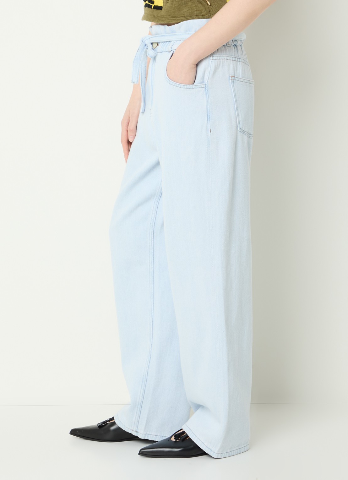 Fabienne Chapot High waist wide leg jeans met lichte wassing - detail 4 lichtblauw
