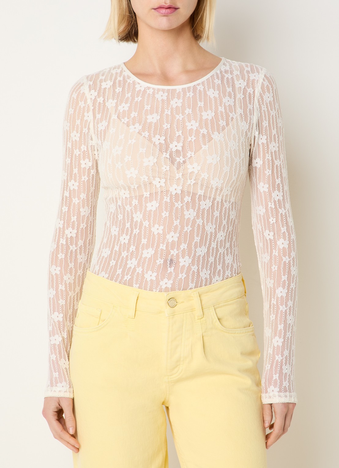 Fabienne Chapot Lacey semi-transparante top van kant met rugdecolleté - achterkant 3 gebroken wit