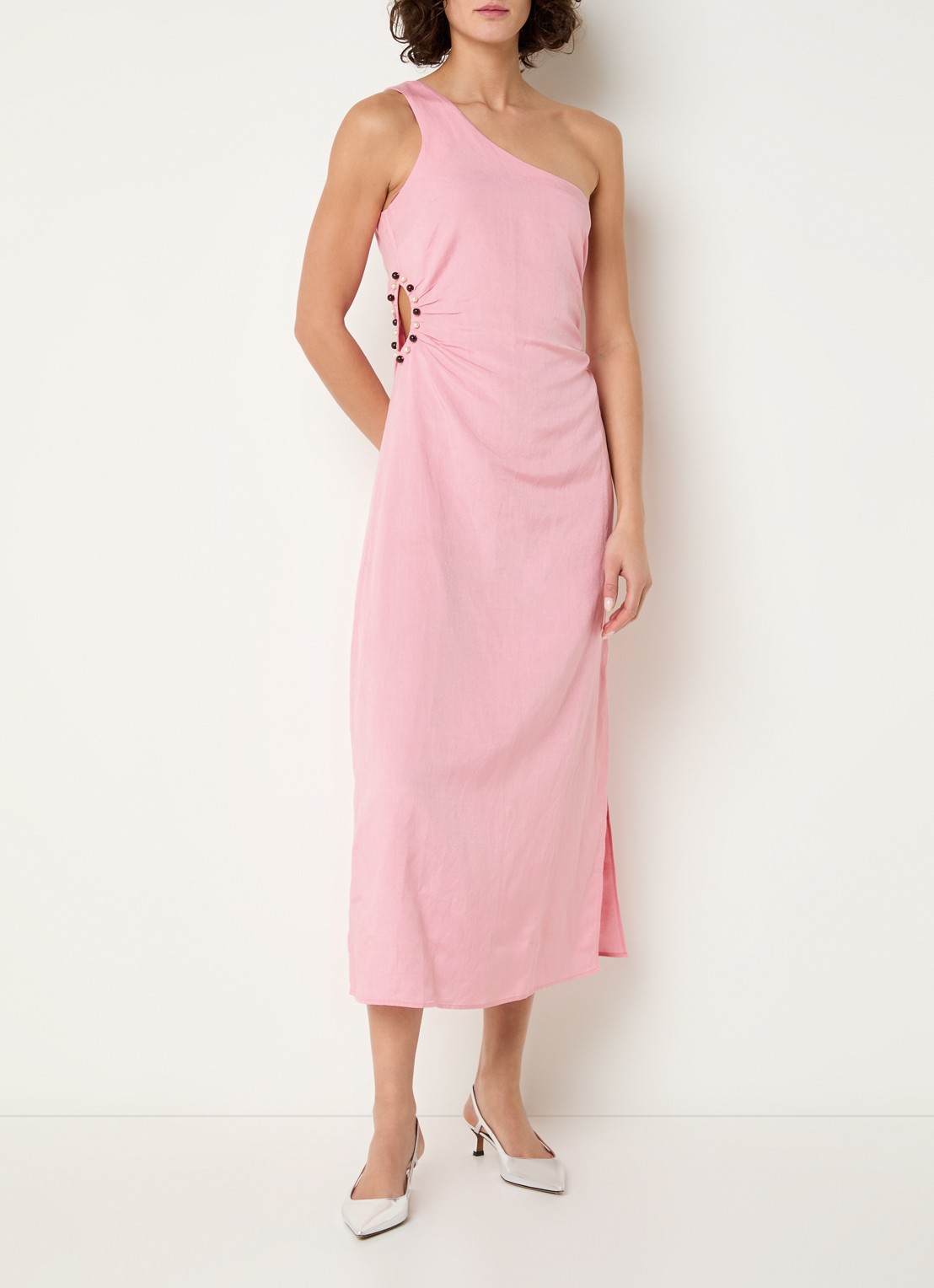 Fabienne Chapot Mandara one shoulder midi jurk in linnenblend met cut-out detail - detail roze