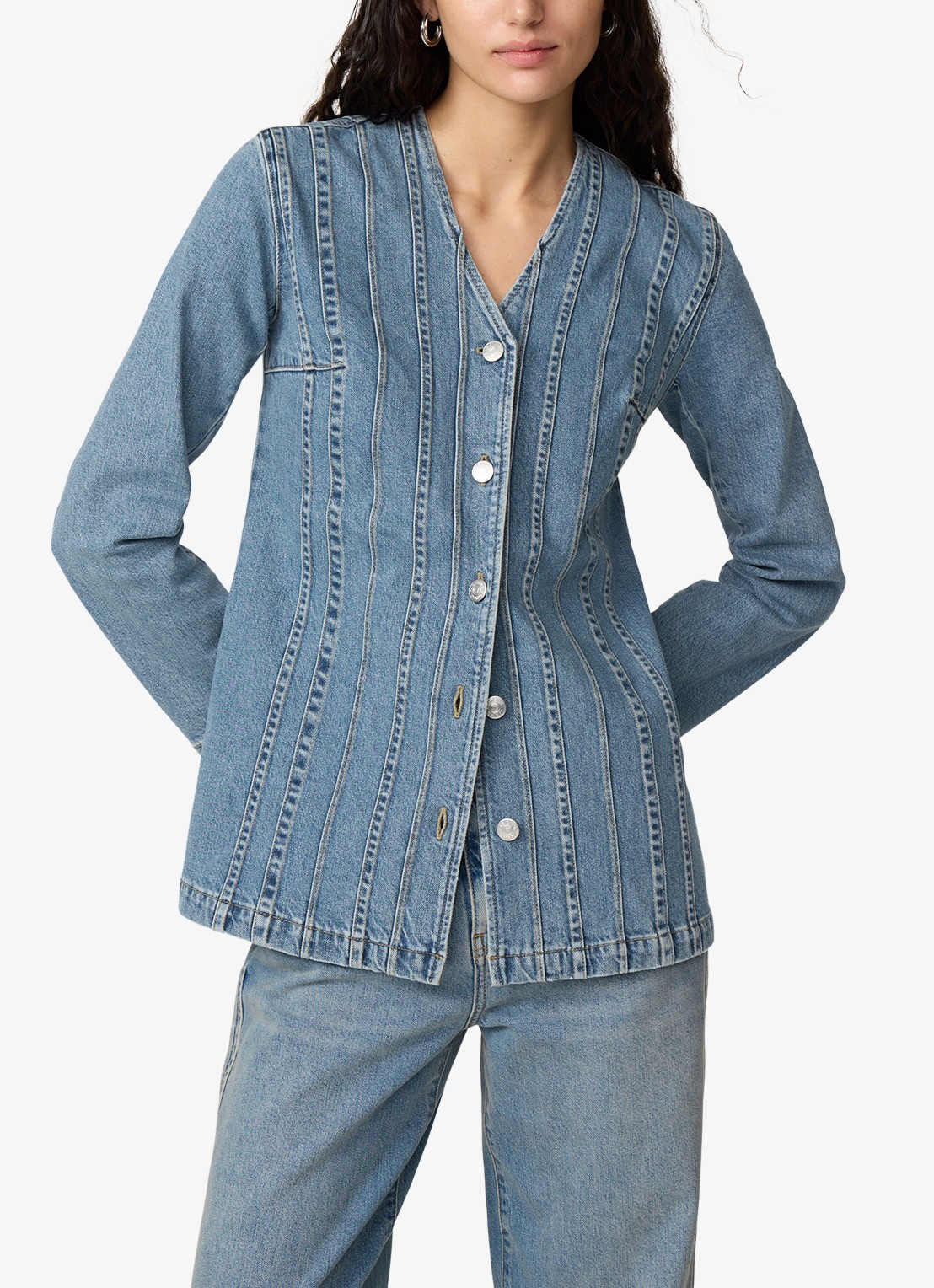 Fabienne Chapot Phielix jack van denim met V-hals - detail 4 indigo