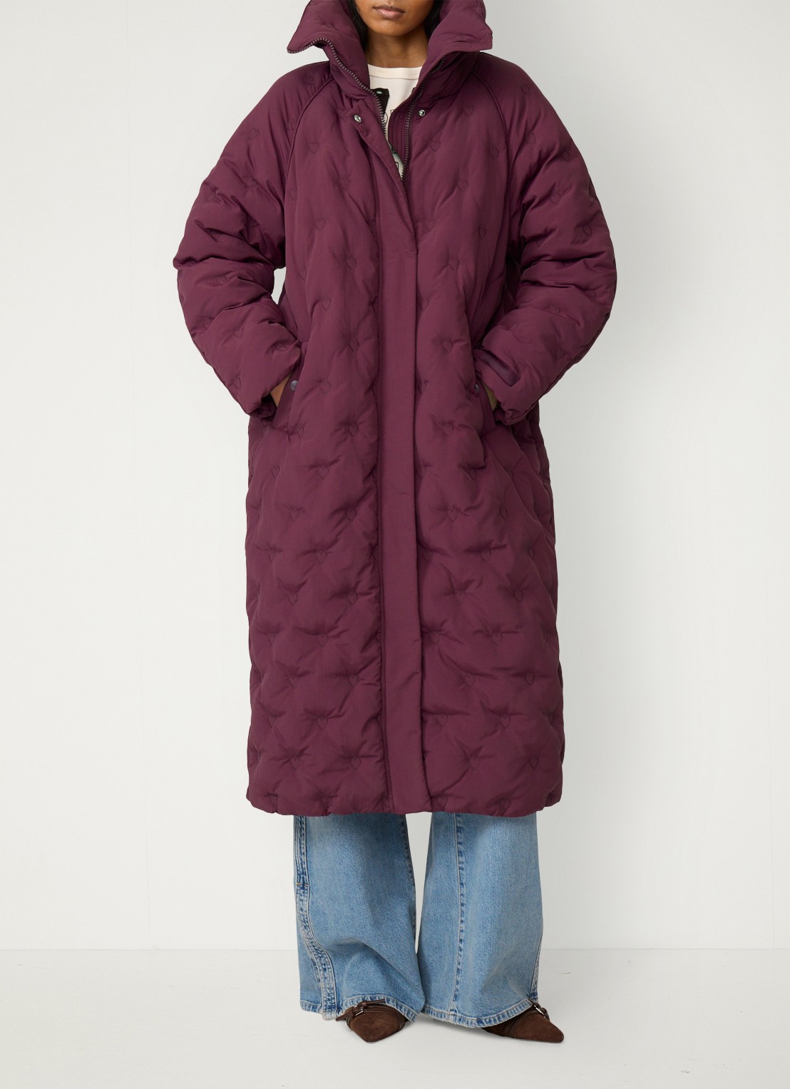 Fabienne Chapot Pomme longline pufferjas met steekzakken - voorkant 5 bordeauxrood