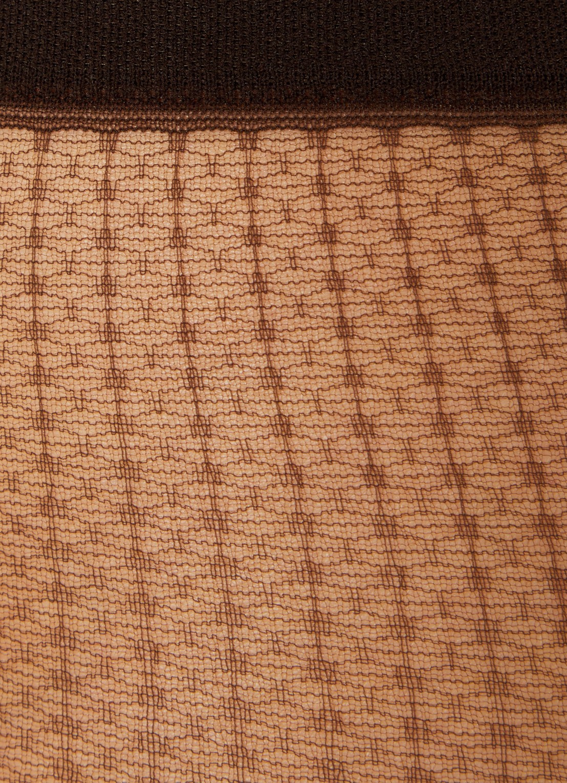 Falke Body Chain panty in 20 denier - detail 4 donkerbruin