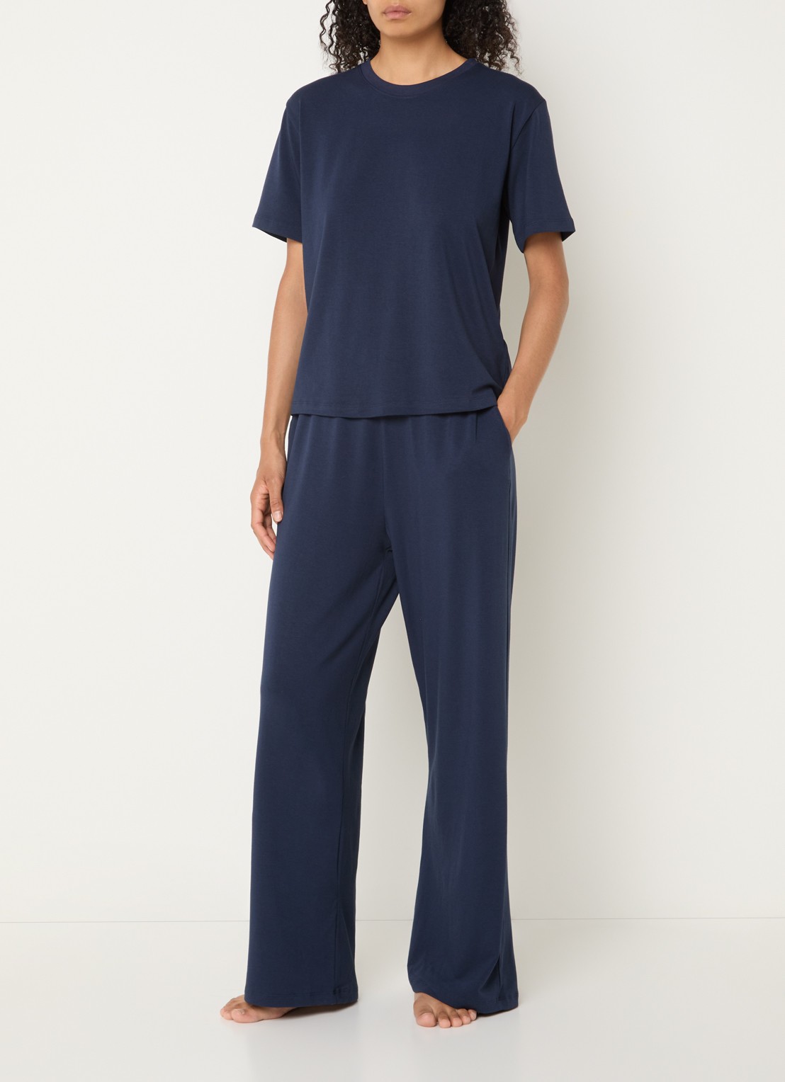 Falke High waist straight fit loungebroek  - voorkant 3 blauw