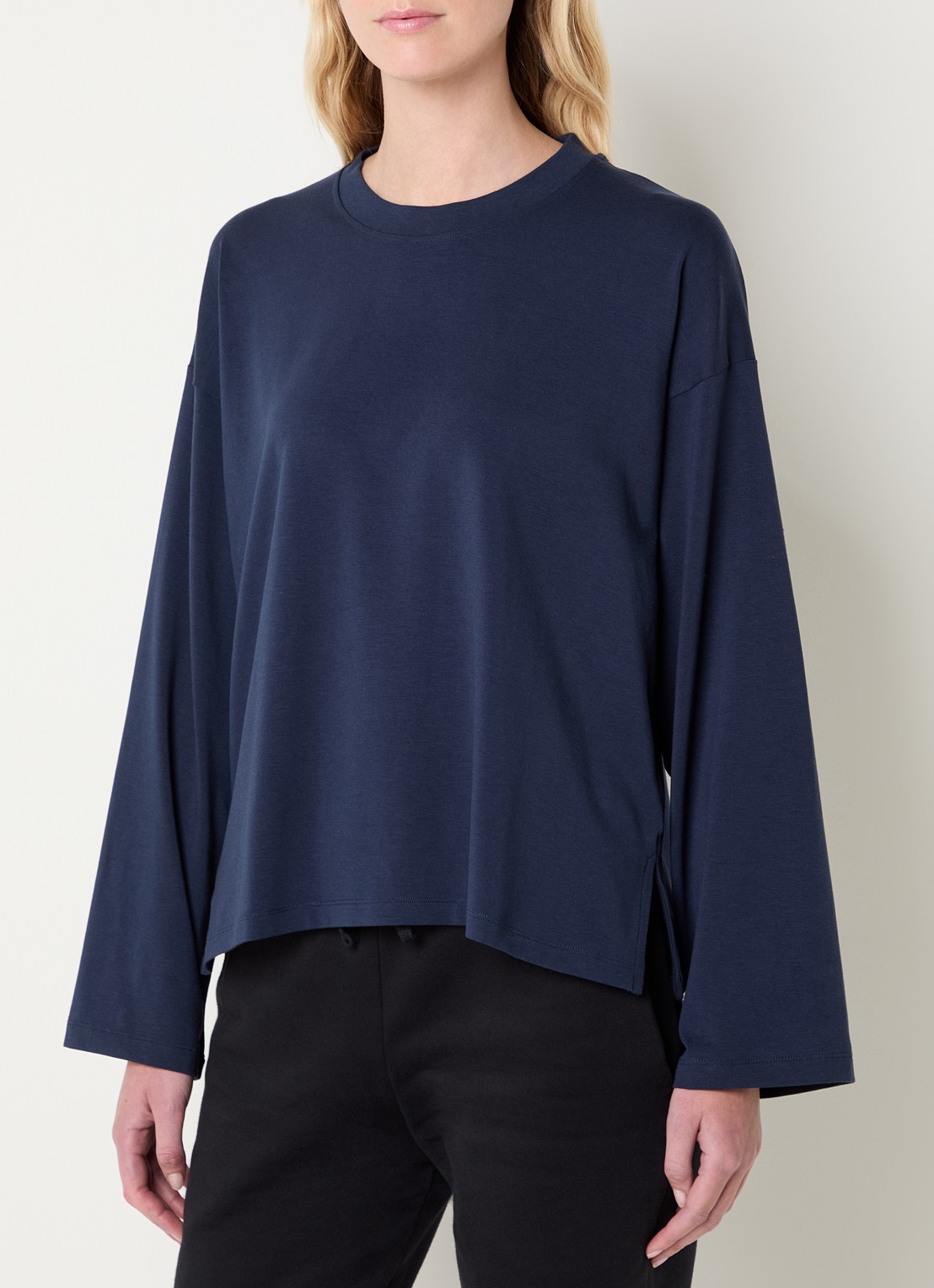 Falke Longsleeve met ronde hals - detail 3 donkerblauw