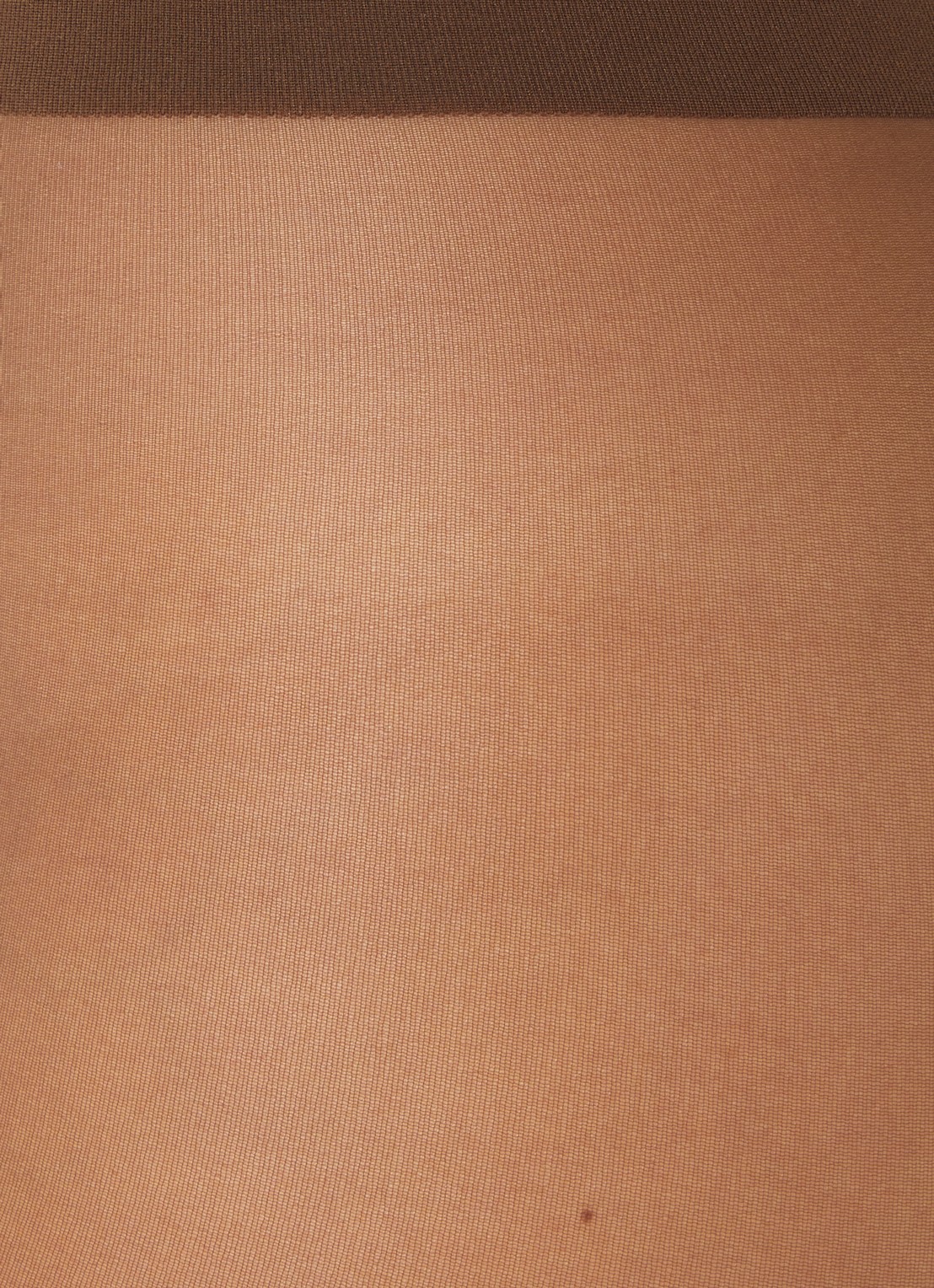Falke Matt Deluxe panty in 20 denier - detail 3 bruin