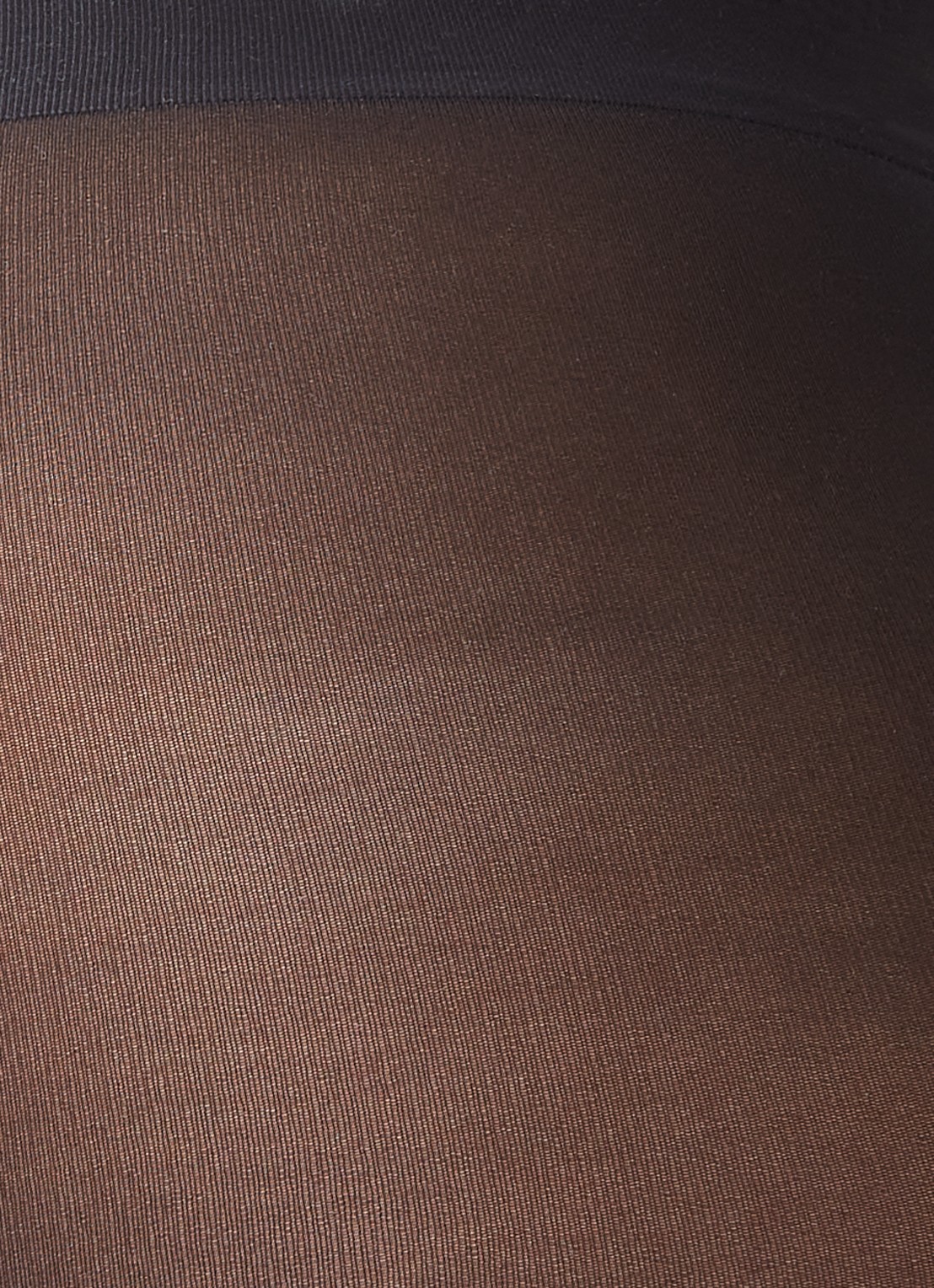 Falke Matt Deluxe panty in 30 denier - detail 3 zwart