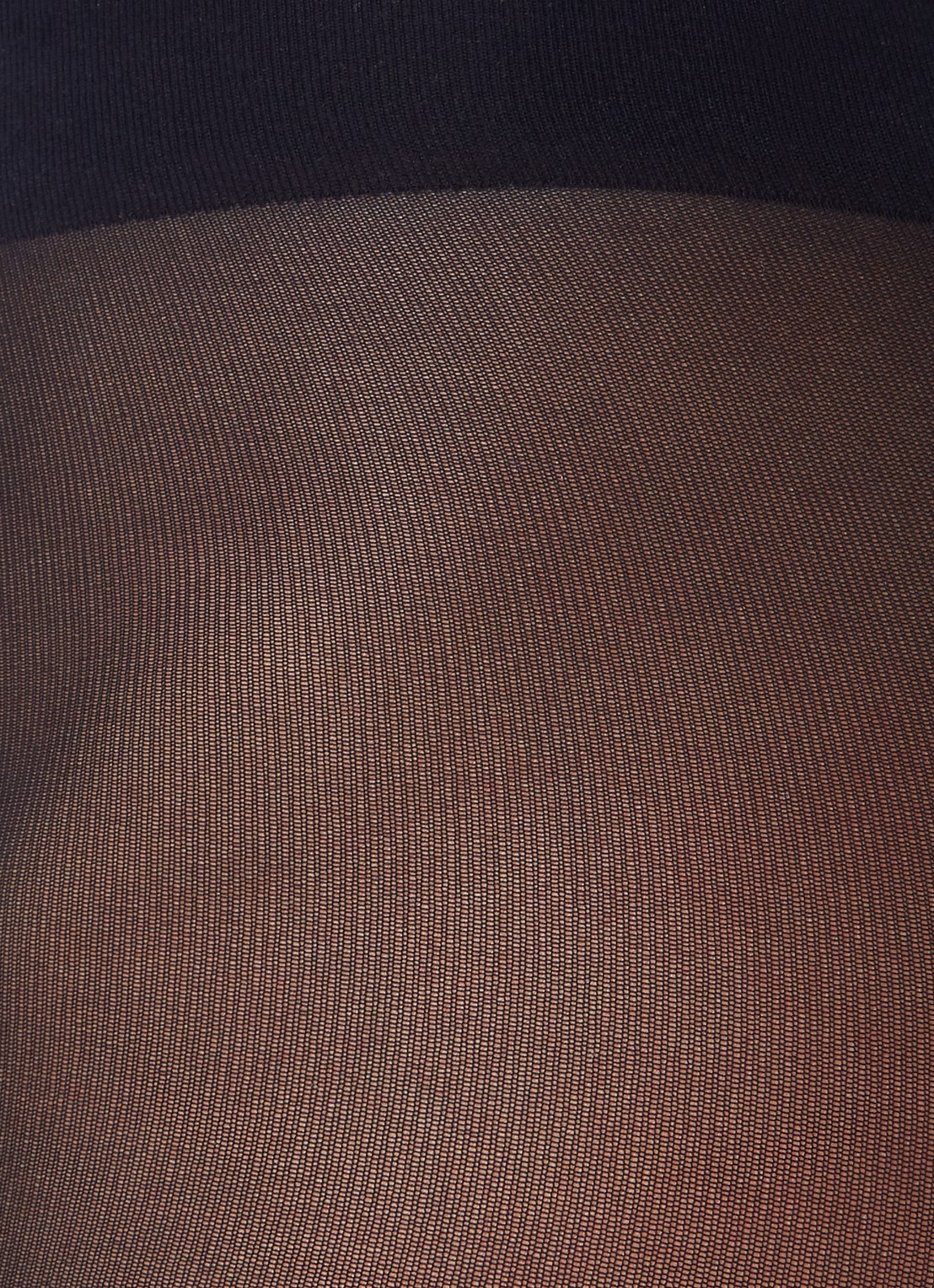 Falke Matt Deluxe panty in 30 denier - detail donkerblauw