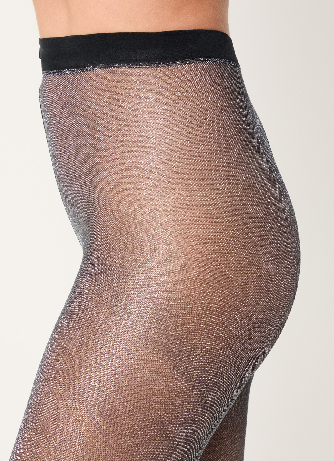 Falke Panty met lurex in 20 denier - detail 7 zilver