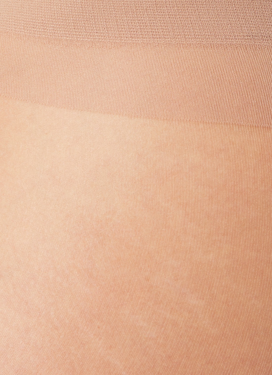 Falke Shelina New panty in 12 denier - detail 2 goud