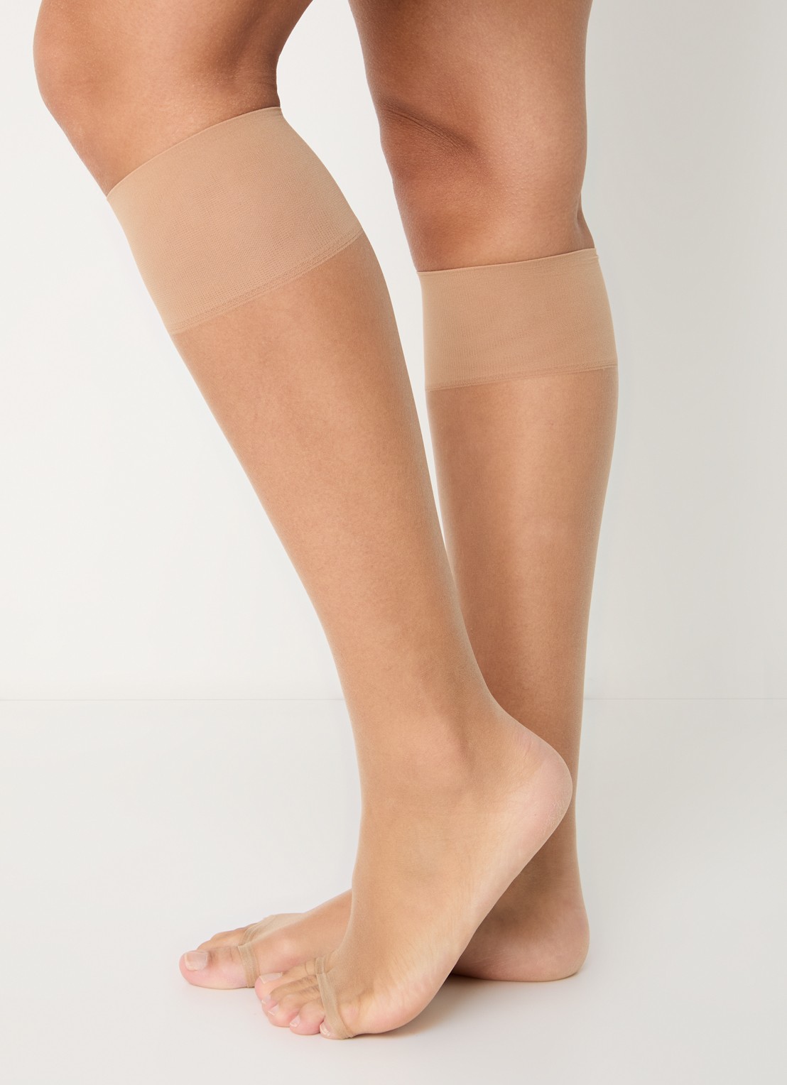 Falke Shelina Toeless pantysokken in 12 denier - voorkant 2 beige