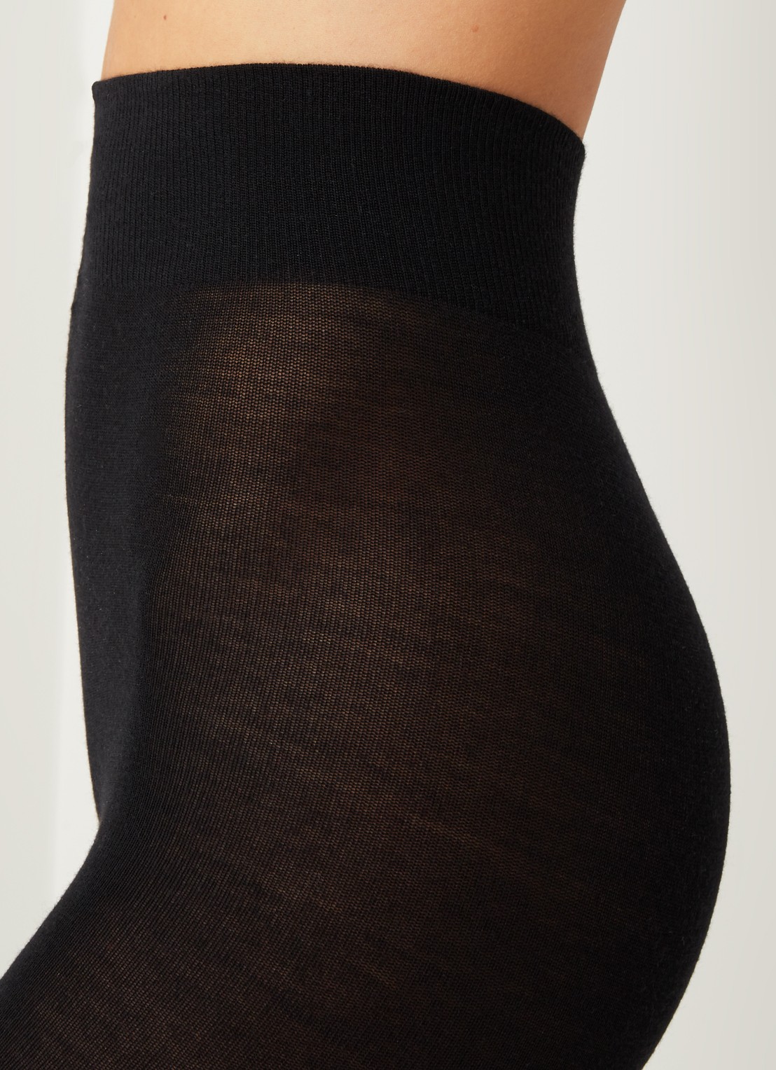 Falke Soft Merino maillot in wolblend - detail 4 zwart