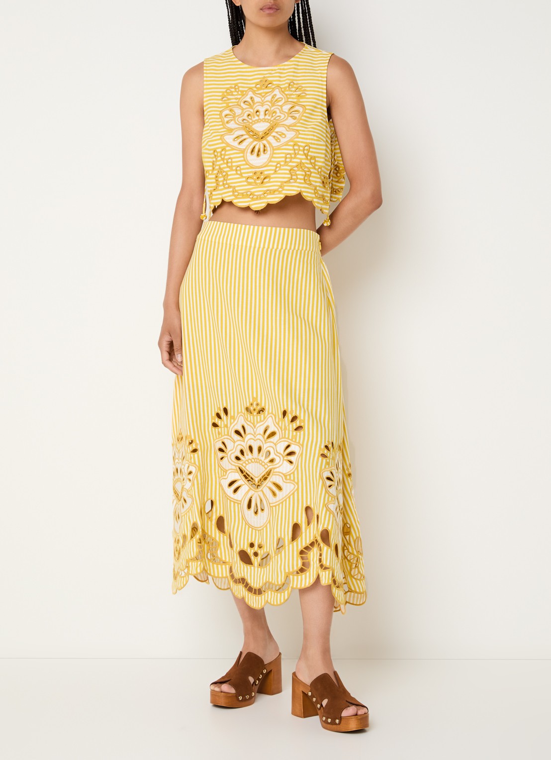 Farm Rio Bicolor top in linnenblend met cut-out detail - voorkant 3 geel