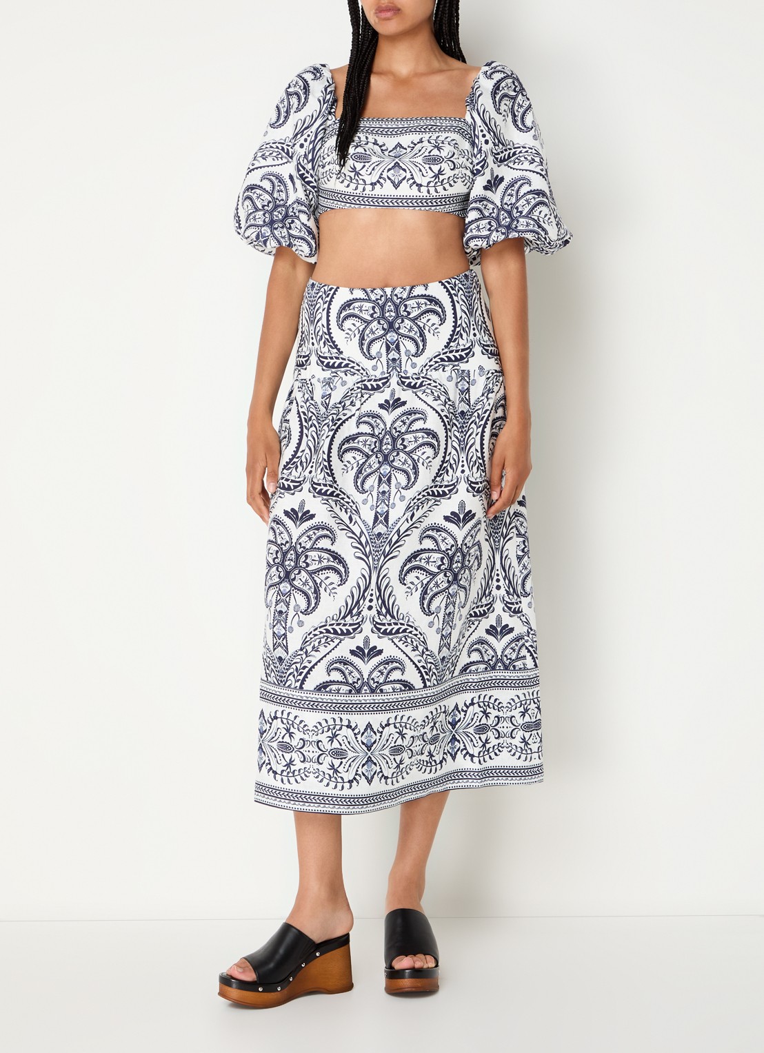Farm Rio Blue Tropical midi rok van linnen met paisley dessin - voorkant 2 gebroken wit