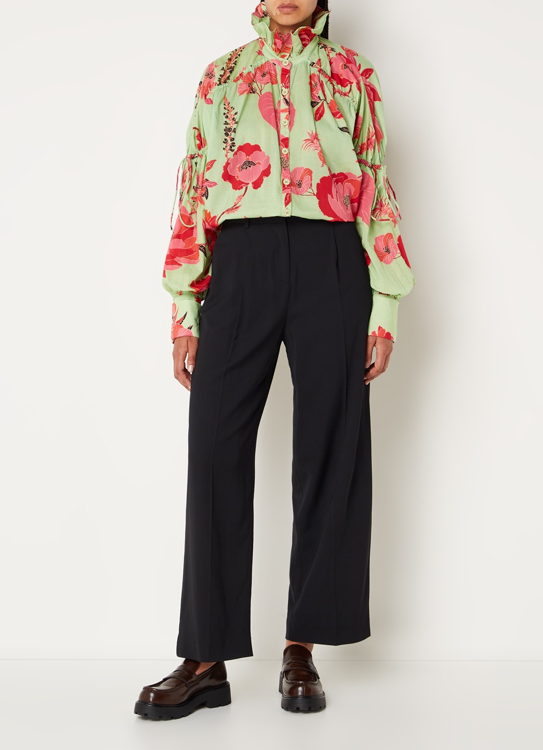 Farm Rio Fresh Garden blouse met bloemenprint - voorkant 2 lichtgroen