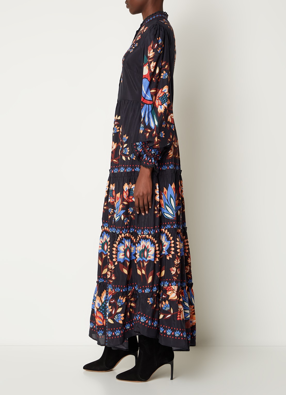 Farm Rio Garden maxi blousejurk met pofmouw en bloemenprint - voorkant 5 zwart