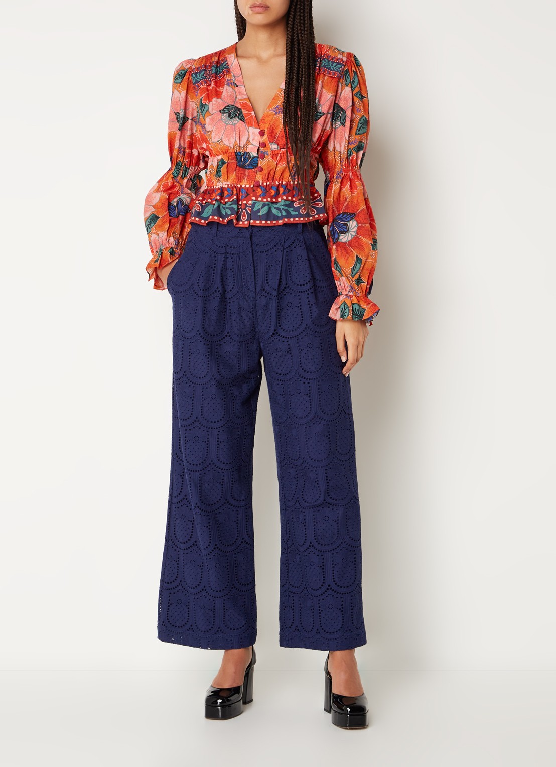 Farm Rio High waist wide fit pantalon met broderie en steekzakken - voorkant 5 donkerblauw