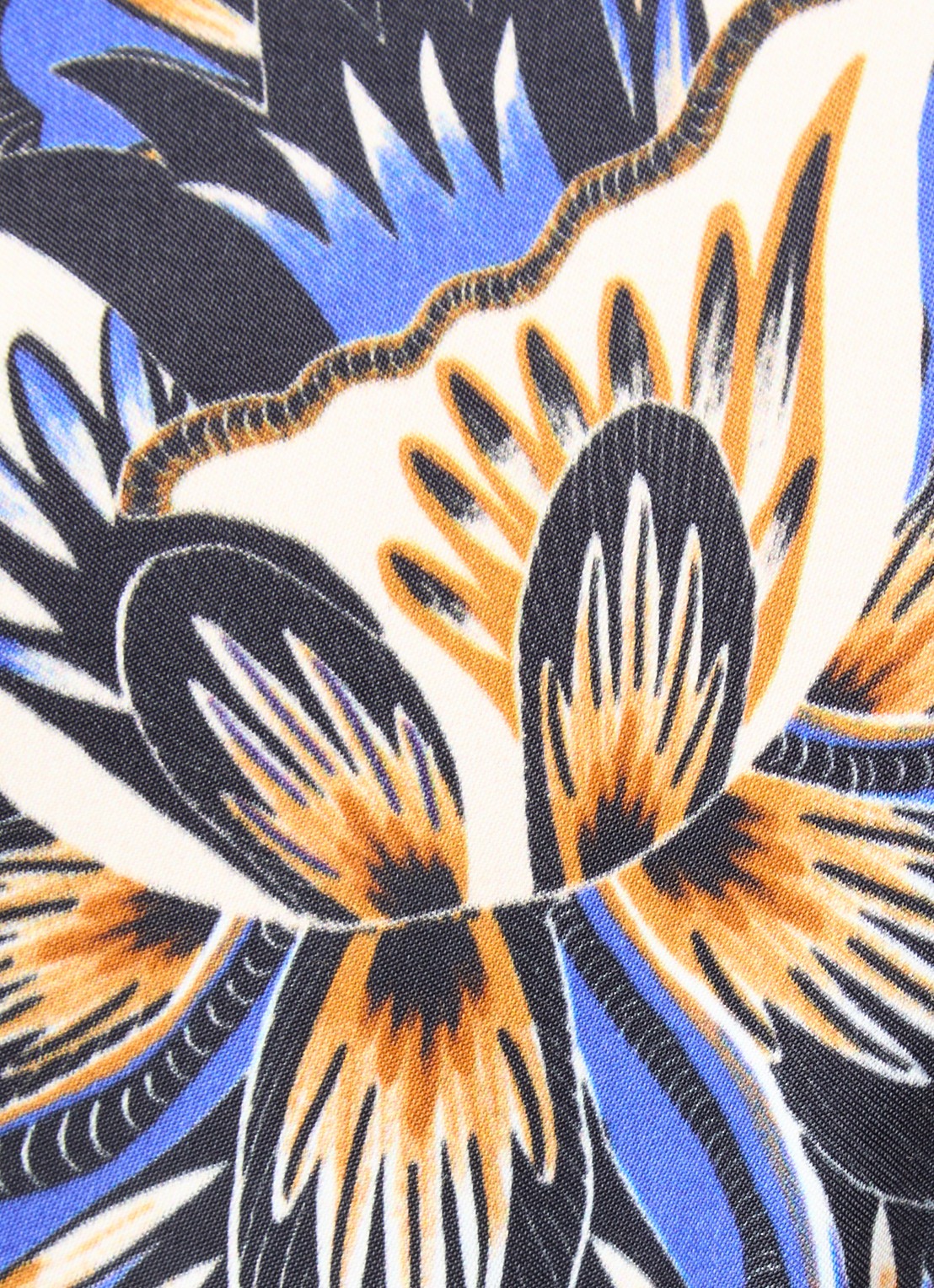 Farm Rio Maxi jurk van satijn met steekzakken en strikceintuur - detail 4 donkerblauw